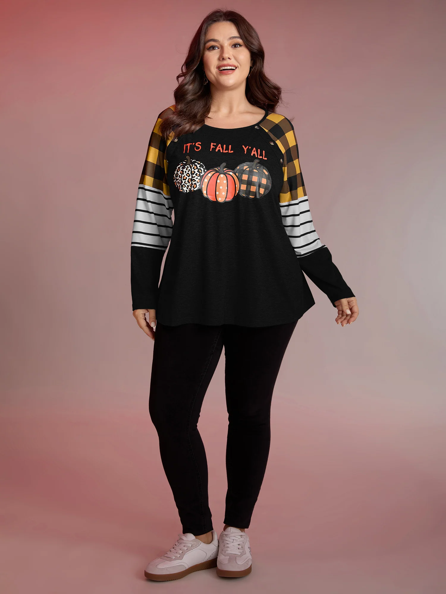 It's Fall Y'all Print T-Shirt - Image 10