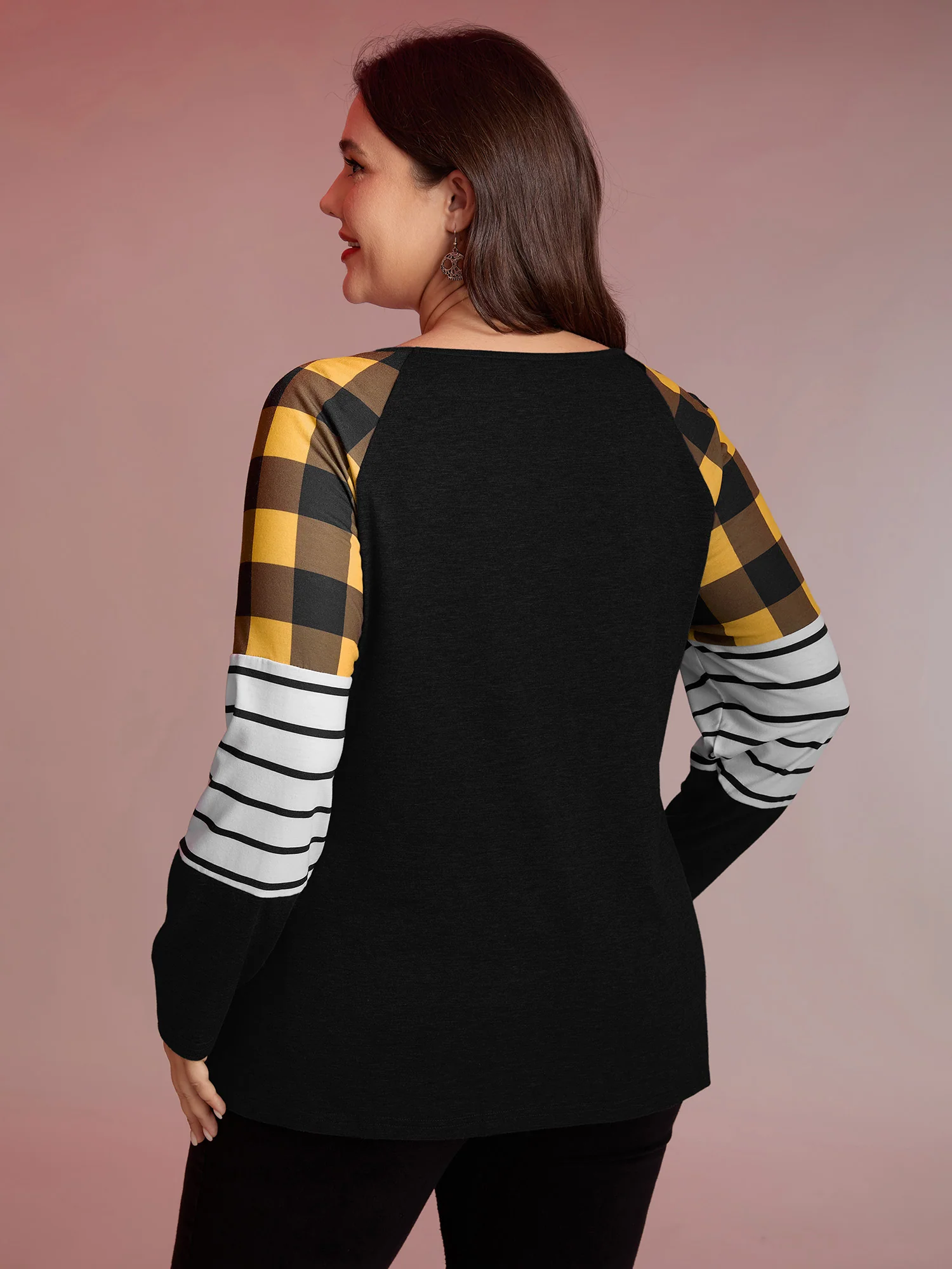 It's Fall Y'all Print T-Shirt - Image 11