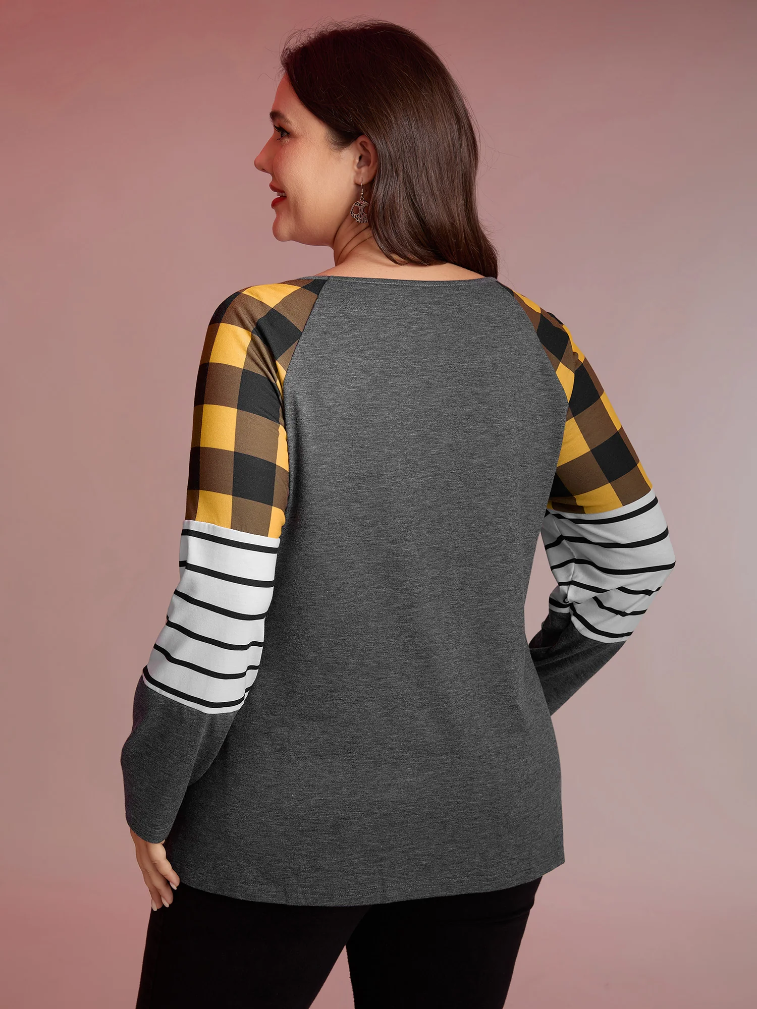 It's Fall Y'all Print T-Shirt - Image 4