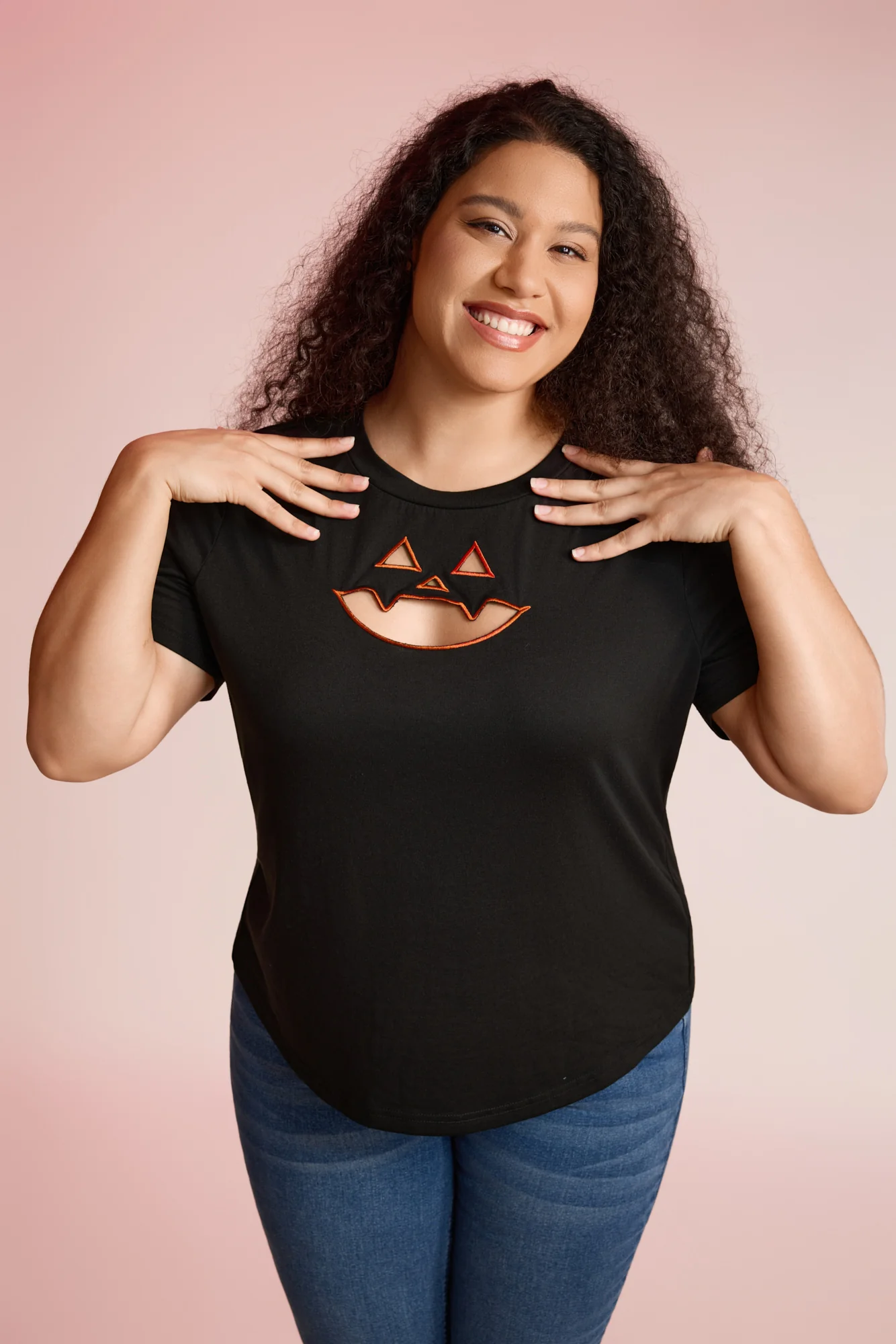 Jack-O-Lantern Neck Hollow Embroidered T-shirt - Image 2
