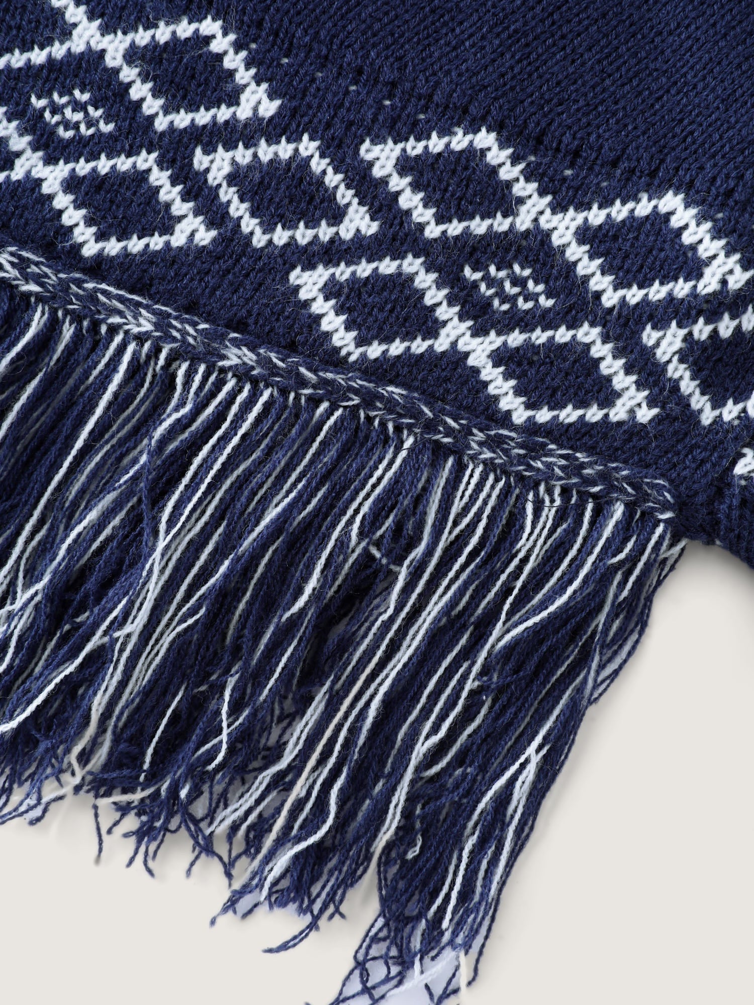 Jacquard Geometric Pattern Fringe Pullover - Image 6