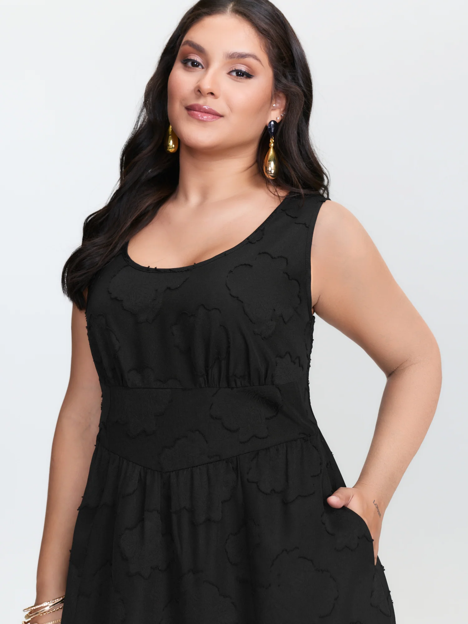 Jacquard Pockets Slit Shirred Back Midi Dress - Image 2
