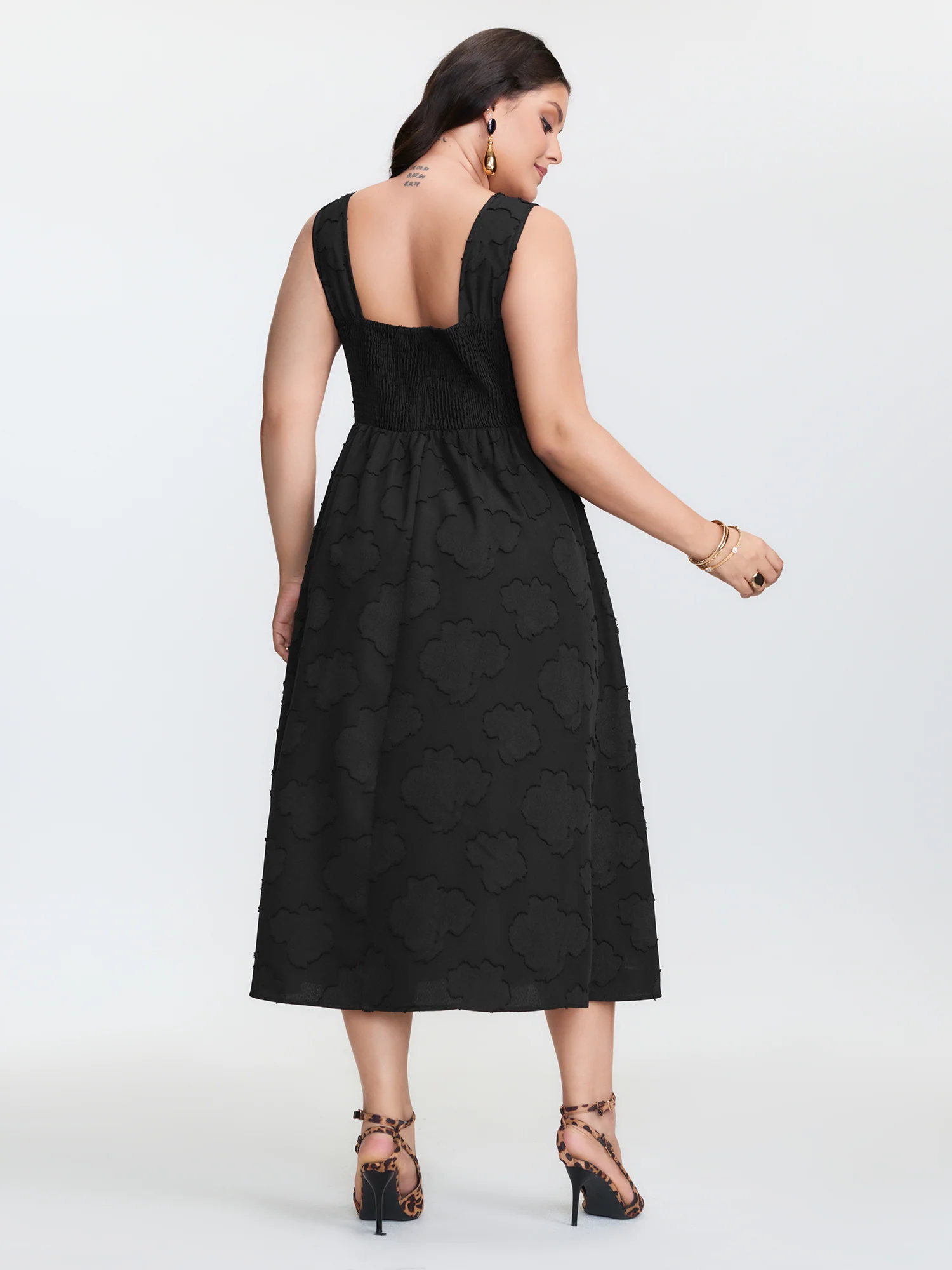 Jacquard Pockets Slit Shirred Back Midi Dress - Image 4