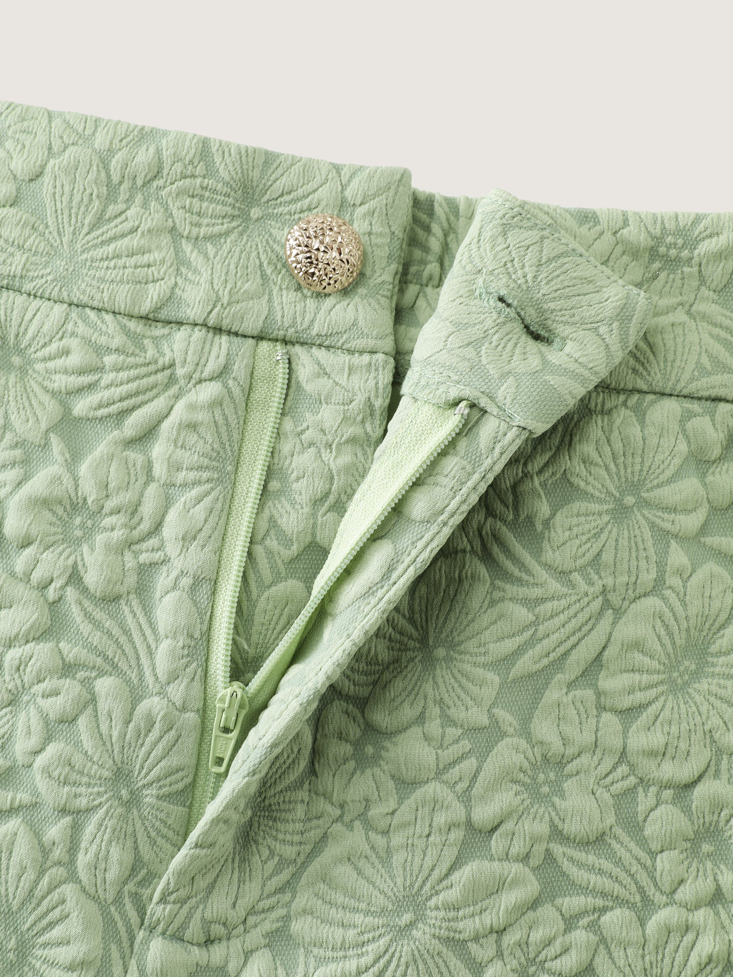 Jacquard Textured Wide Leg Shorts - Image 7