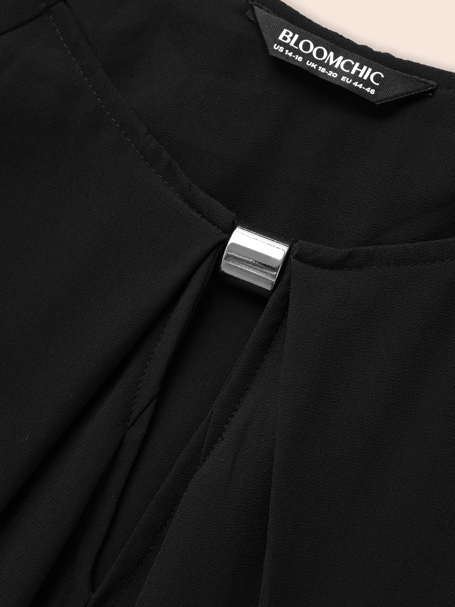 Keyhole Metal Detail Gathered Blouse - Image 6