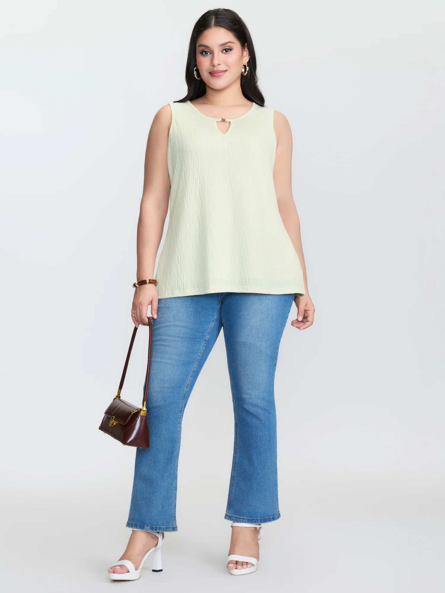 Keyhole Neckline Plain Textured Tank Top - Image 3