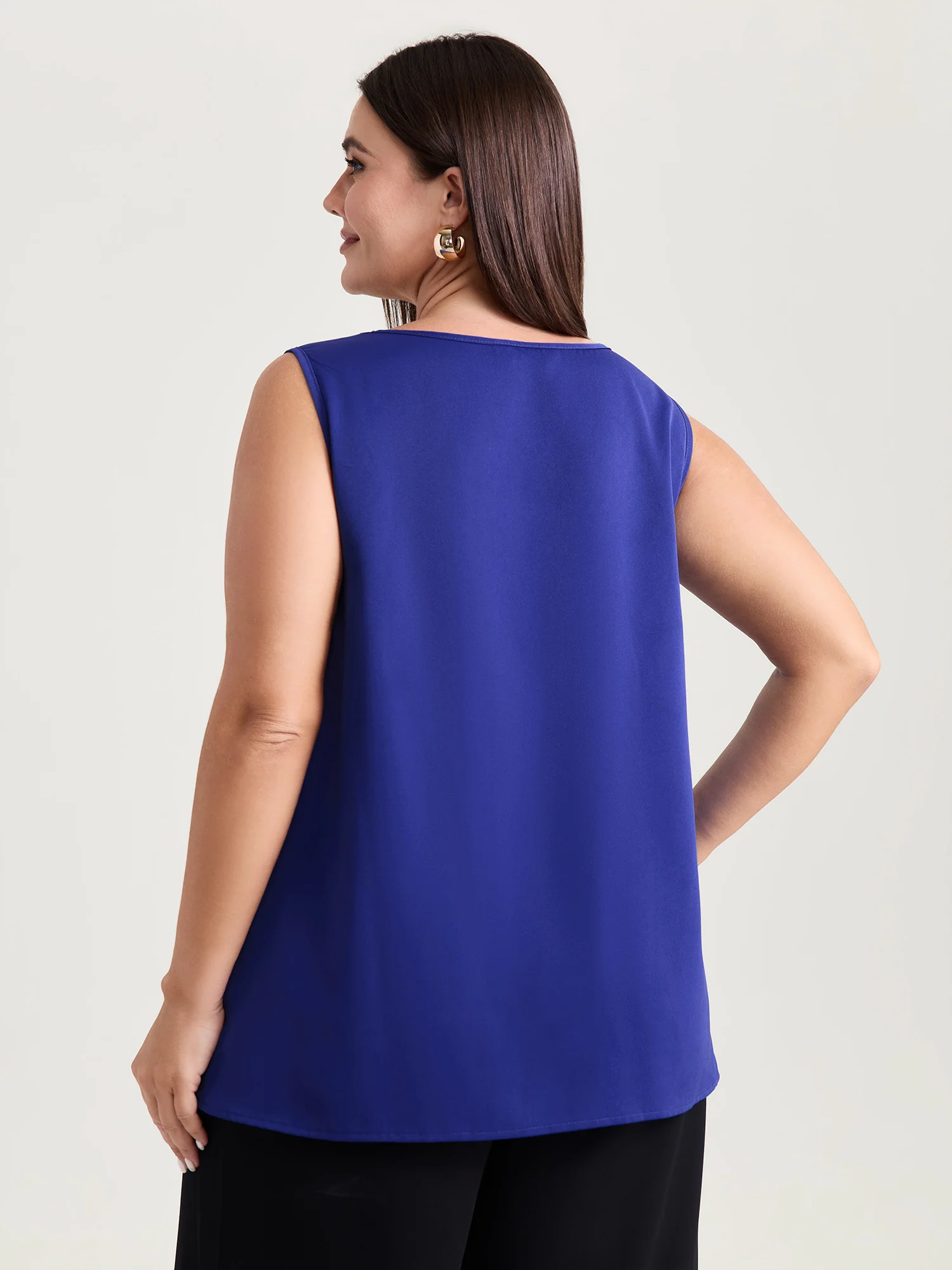 Keyhole Neckline Pleated A-Line Tank Top - Image 5