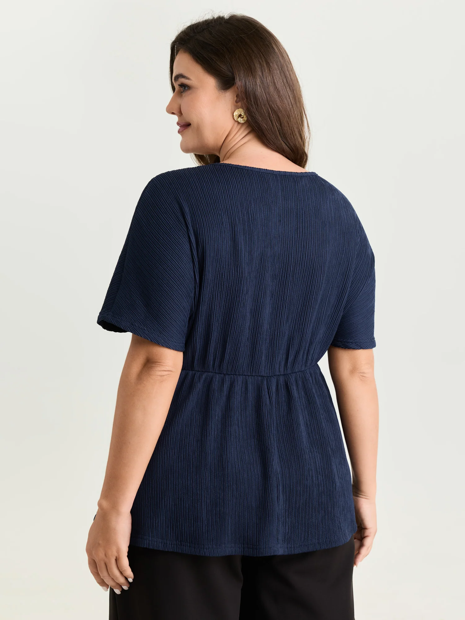Knotted Side Waist Slit T-Shirt - Image 10