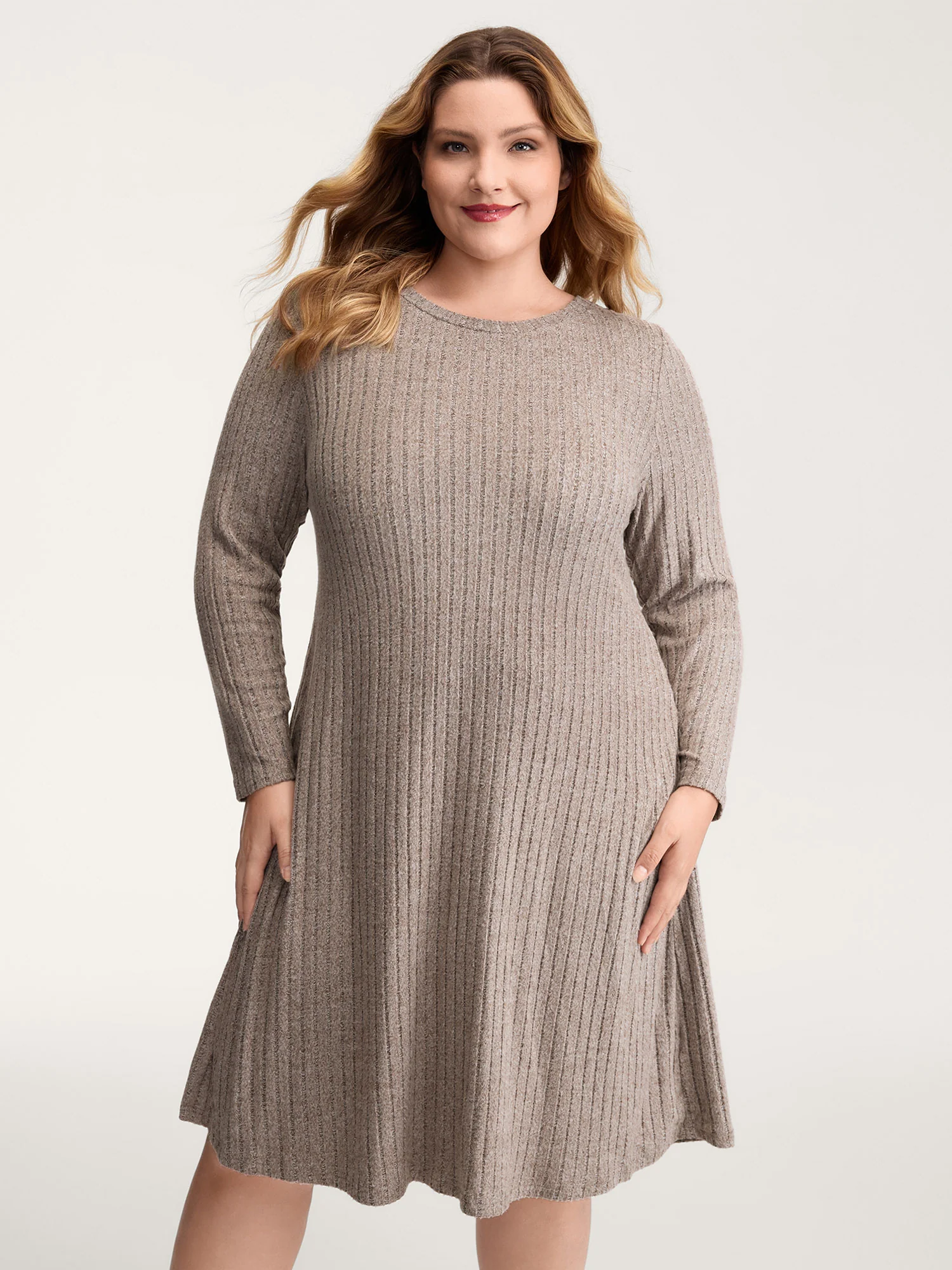 Lace Cut-Out Back Stretchy Knit Midi Dress - Image 4
