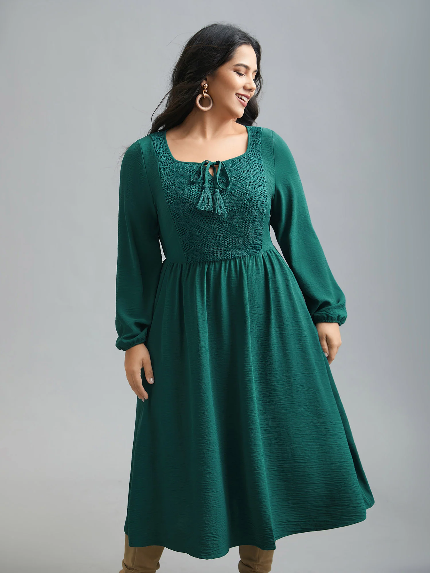 Lace Neck Detail Tassels Midi Dress - Image 3