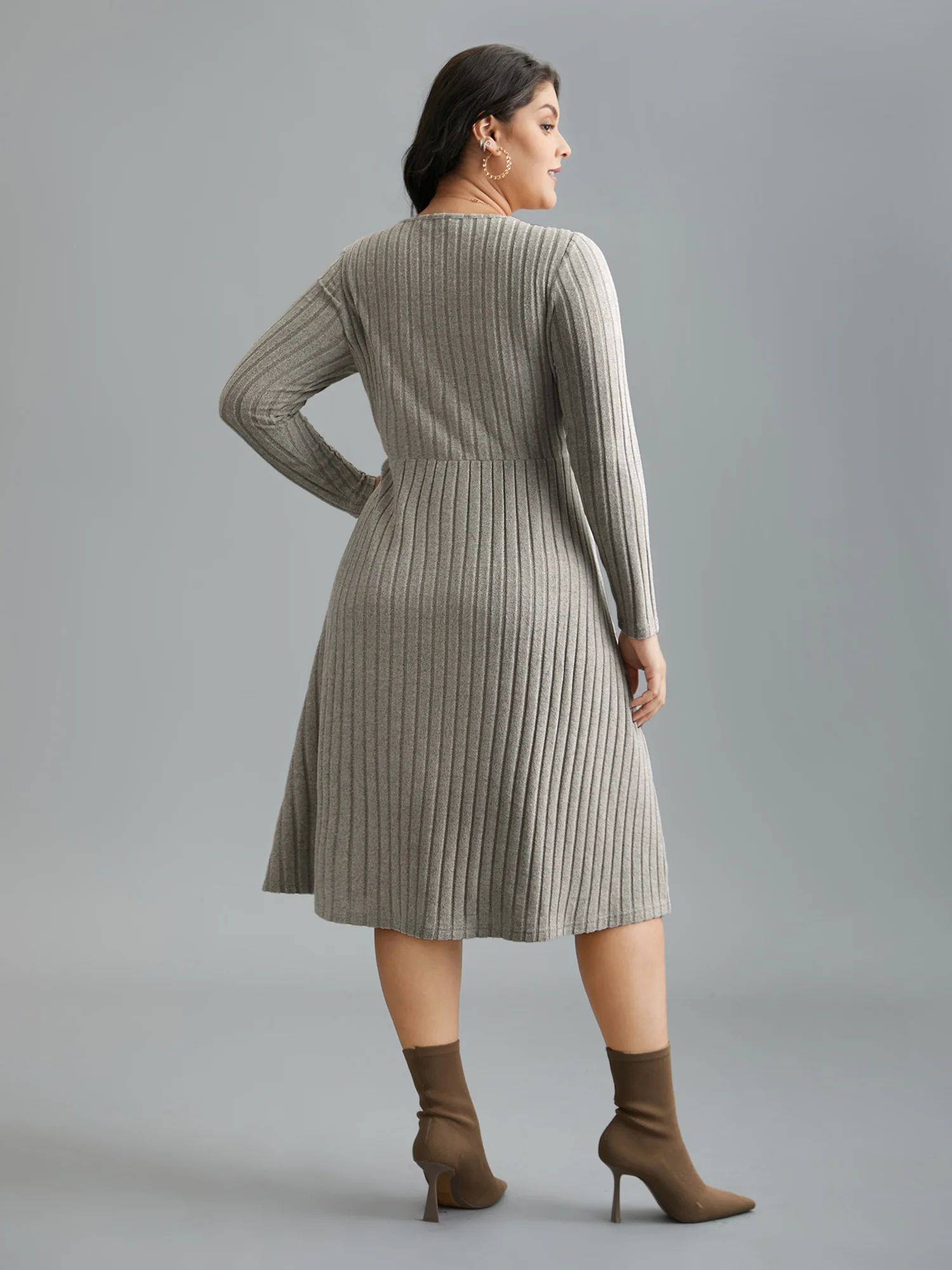 Lace Neck Patchwork Ribbed Knit Dress - Image 5