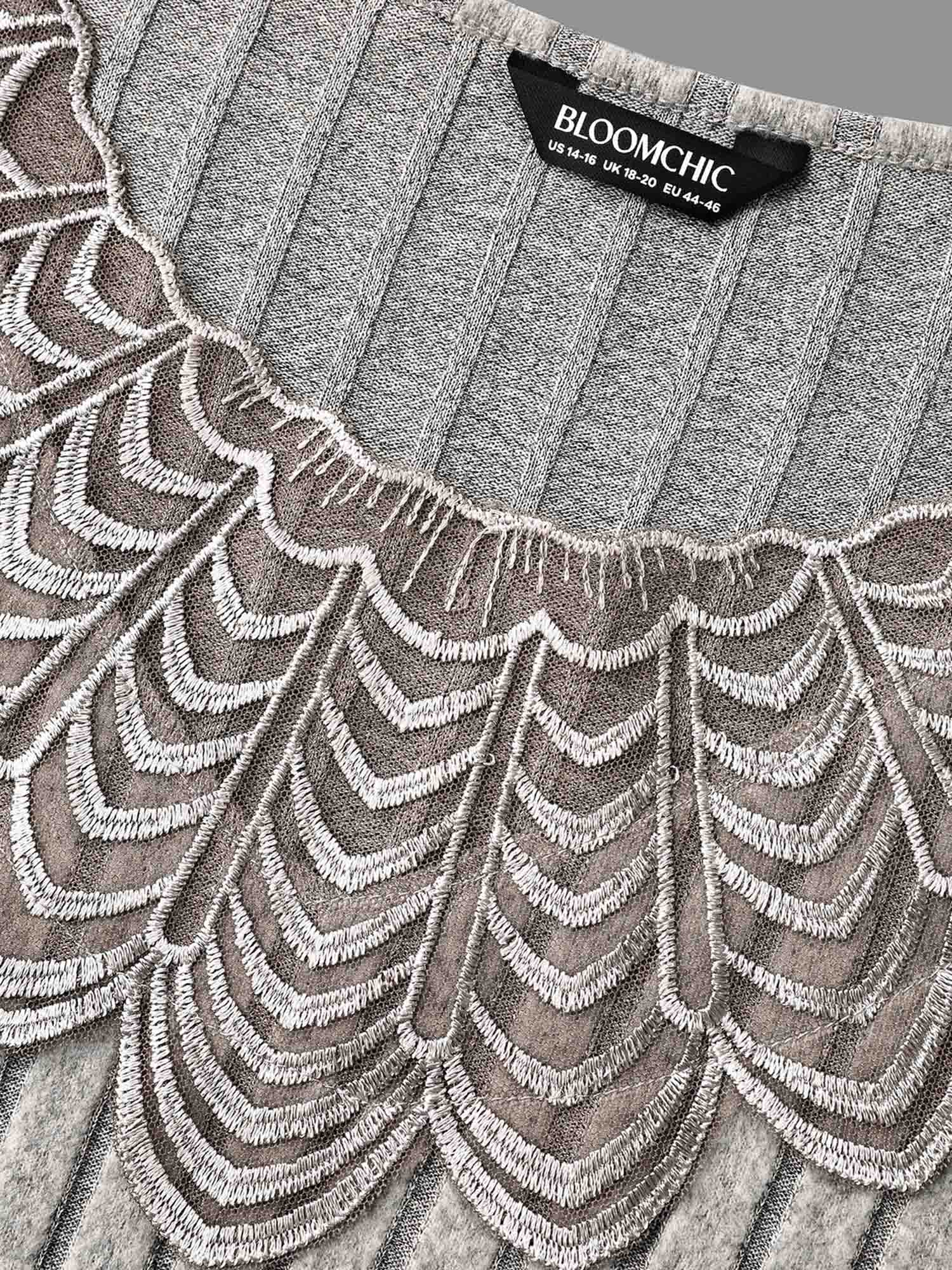 Lace Neck Patchwork Ribbed Knit Dress - Image 6