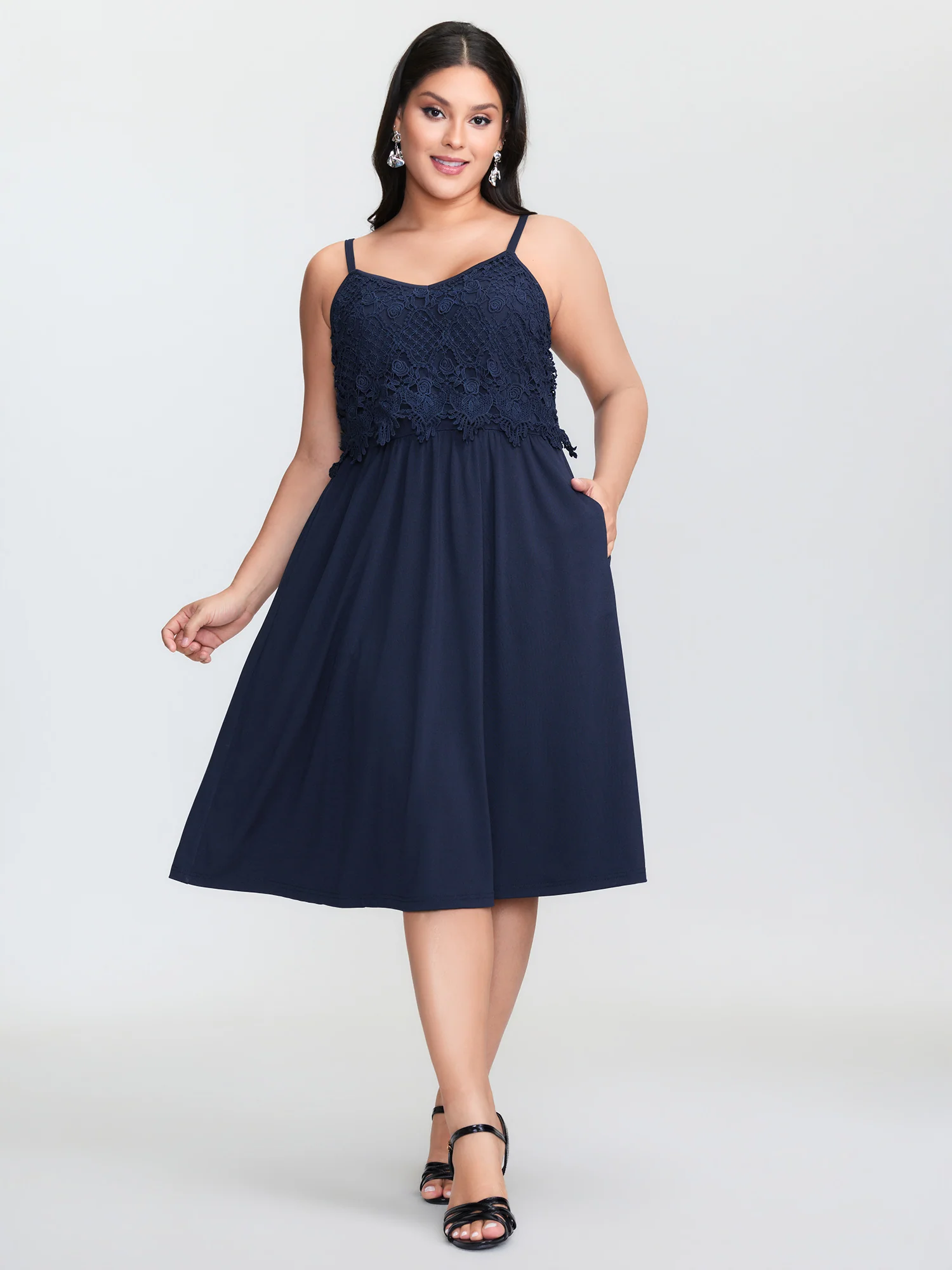 Lace Patchwork Pockets Flowy Midi Dress