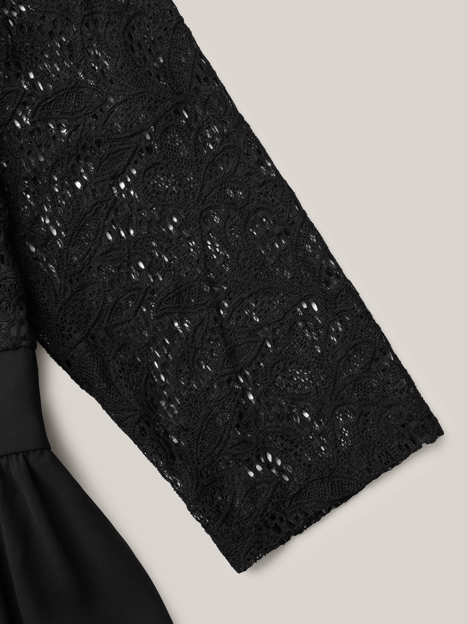 Lace Patchwork Shirred Midi Pocket Dress - Image 7
