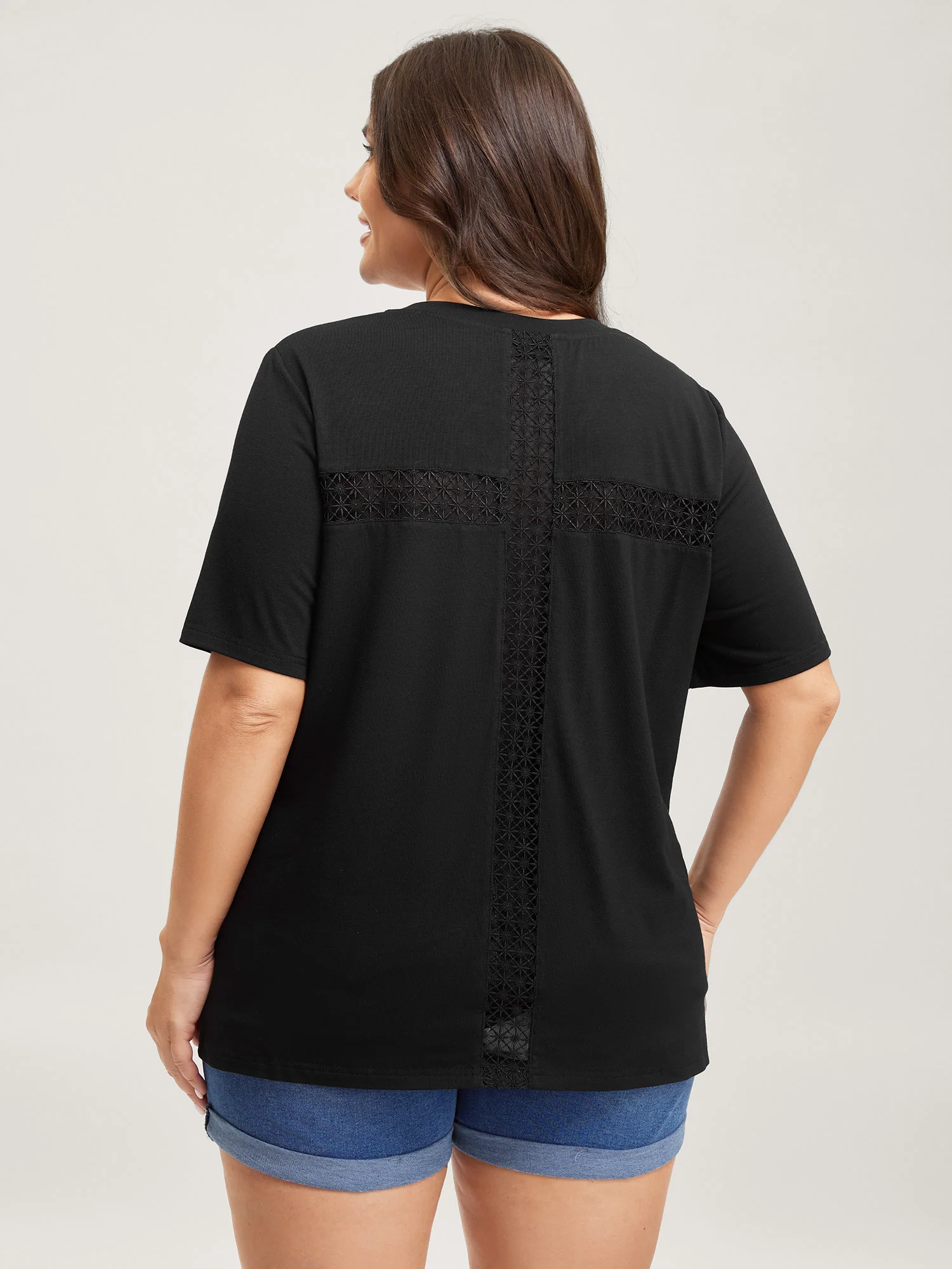 Lace Ribbon V-Neck Relaxed Fit T-Shirt - Image 4