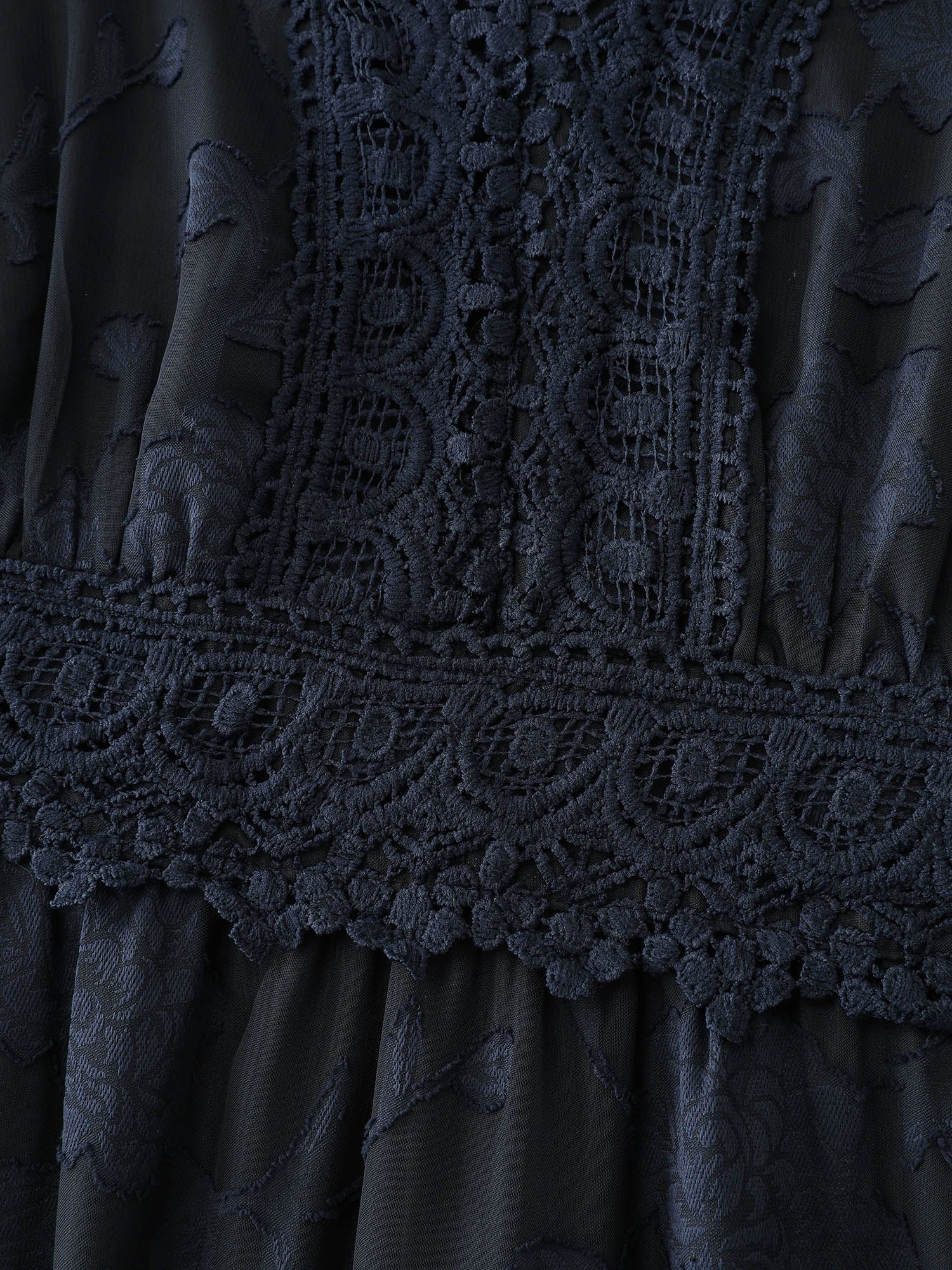 Lace Textured Pleated Waist Tiered Midi Dress - Image 6