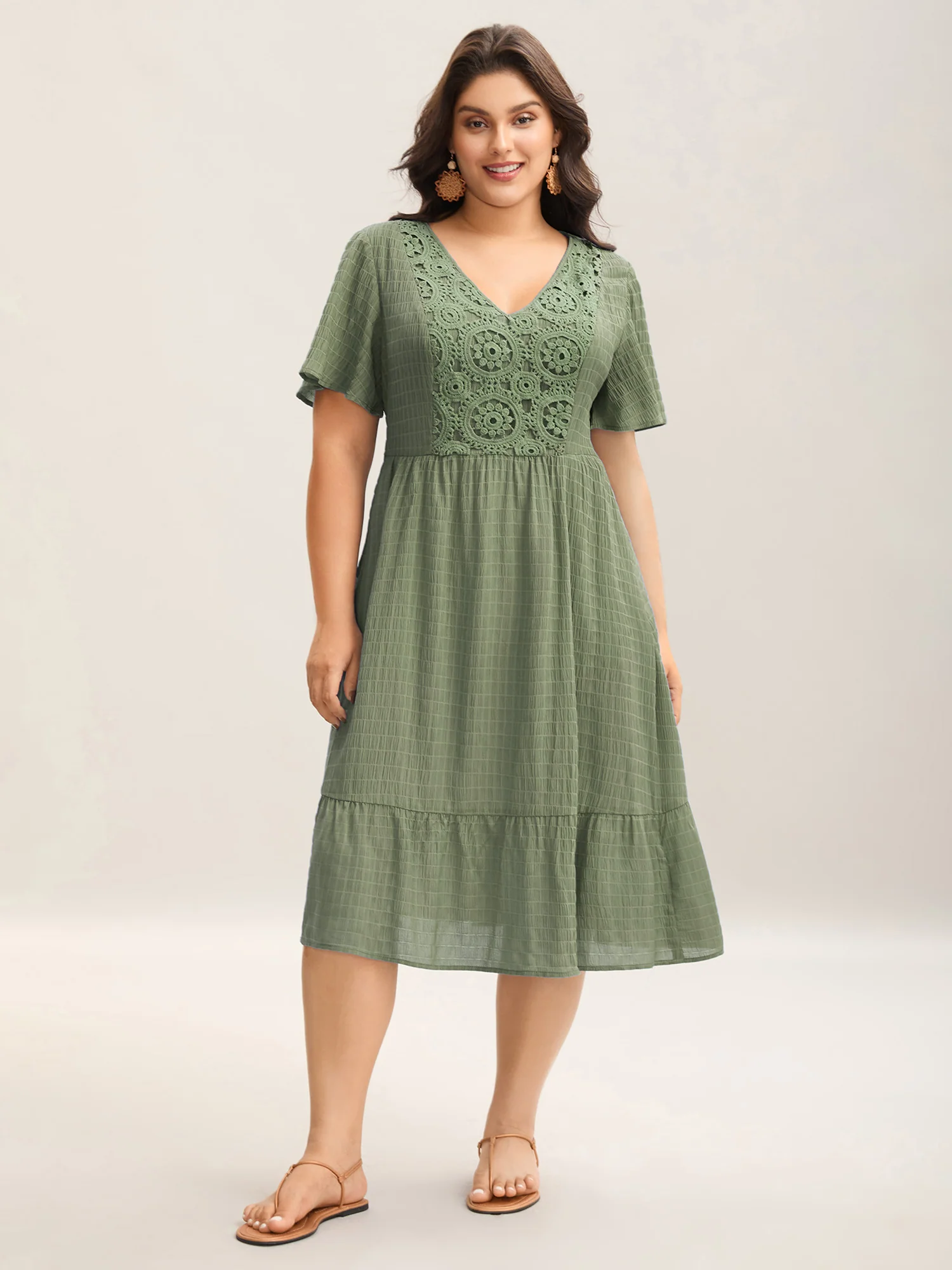 Lace Textured Pockets Tiered Midi Dress - Image 8