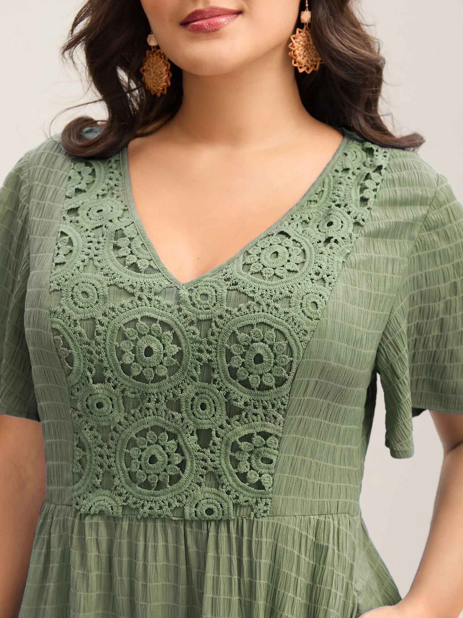 Lace Textured Pockets Tiered Midi Dress - Image 9