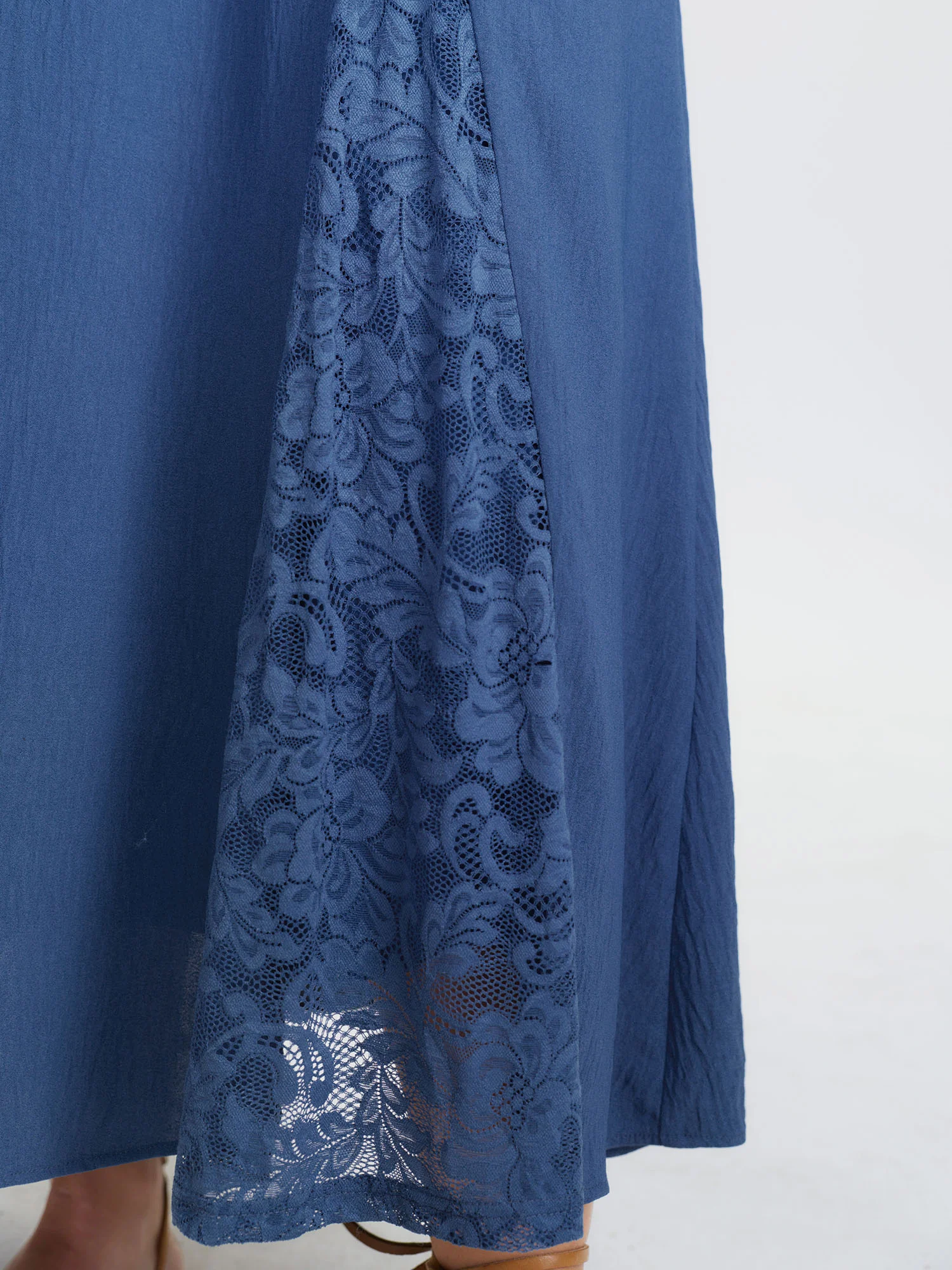 Lace Trim Cinched-Waist Maxi Dress - Image 3