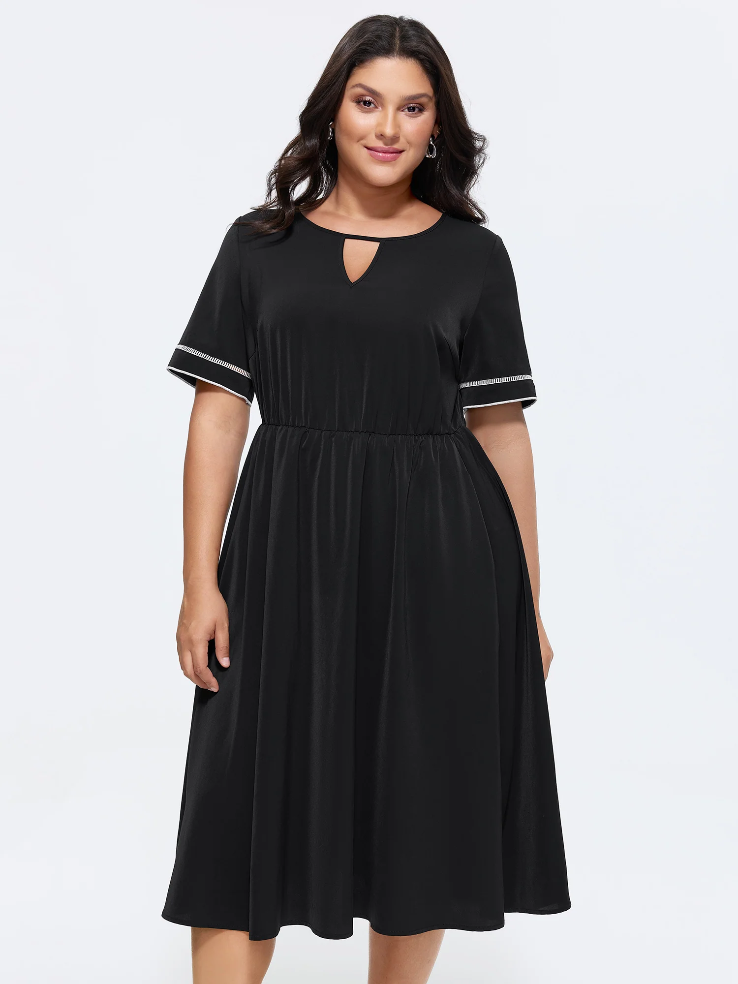 Lace Trim Keyhole Neckline Solid Midi Dress