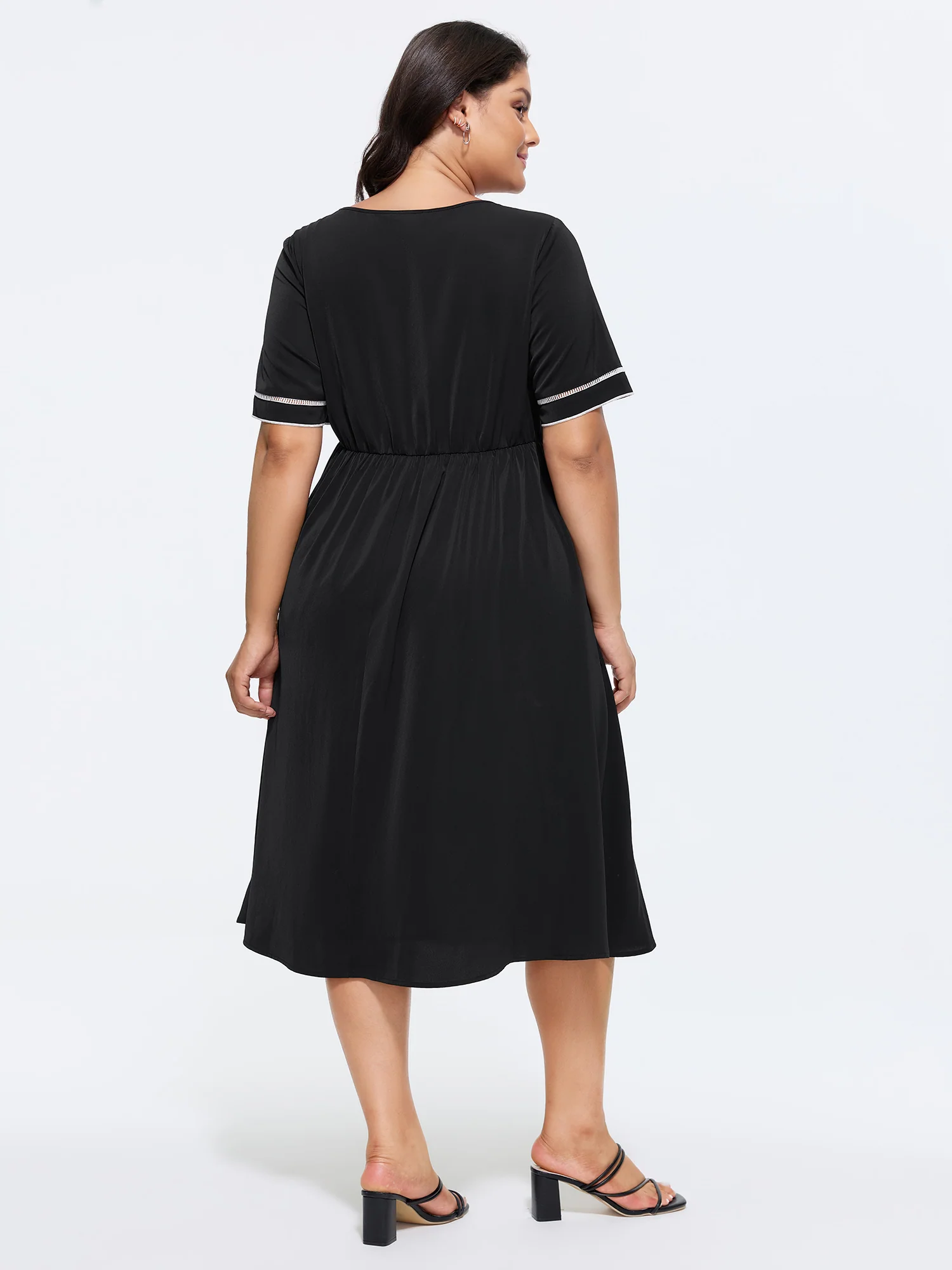 Lace Trim Keyhole Neckline Solid Midi Dress - Image 4