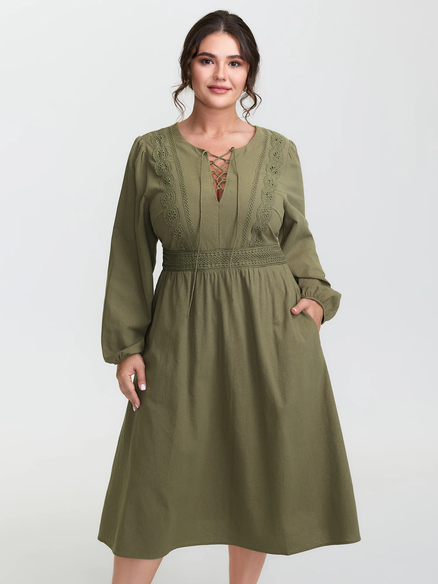 Lace Trim Shirred Back Pockets Midi Dress - Image 2