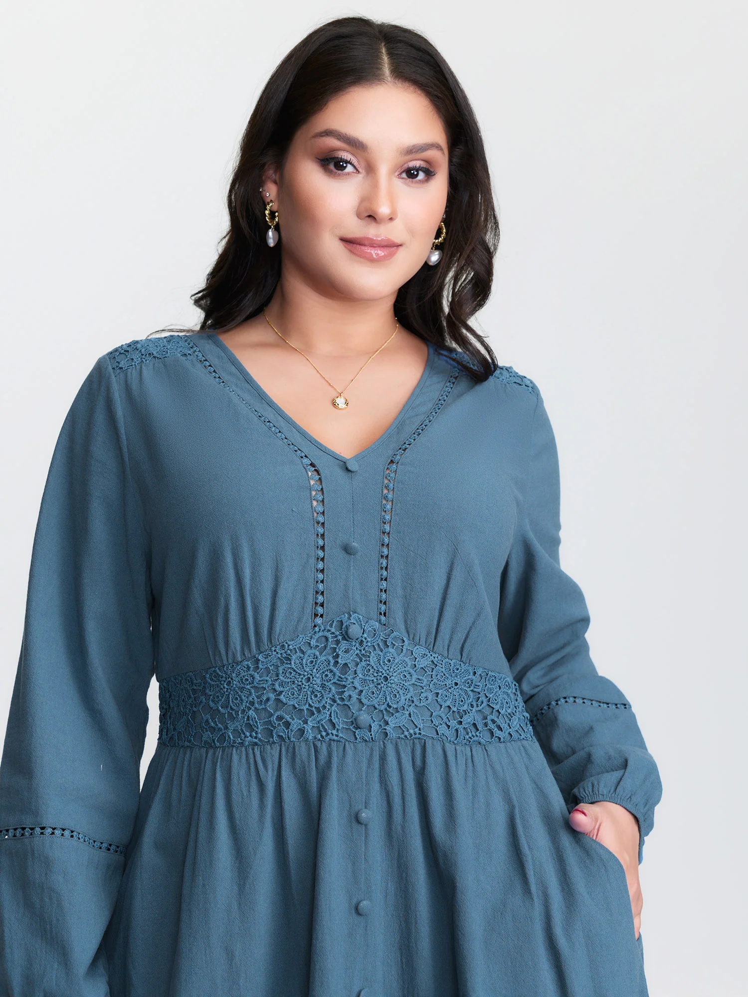 Lace Trim Shirred Pocket Maxi Dress - Image 3
