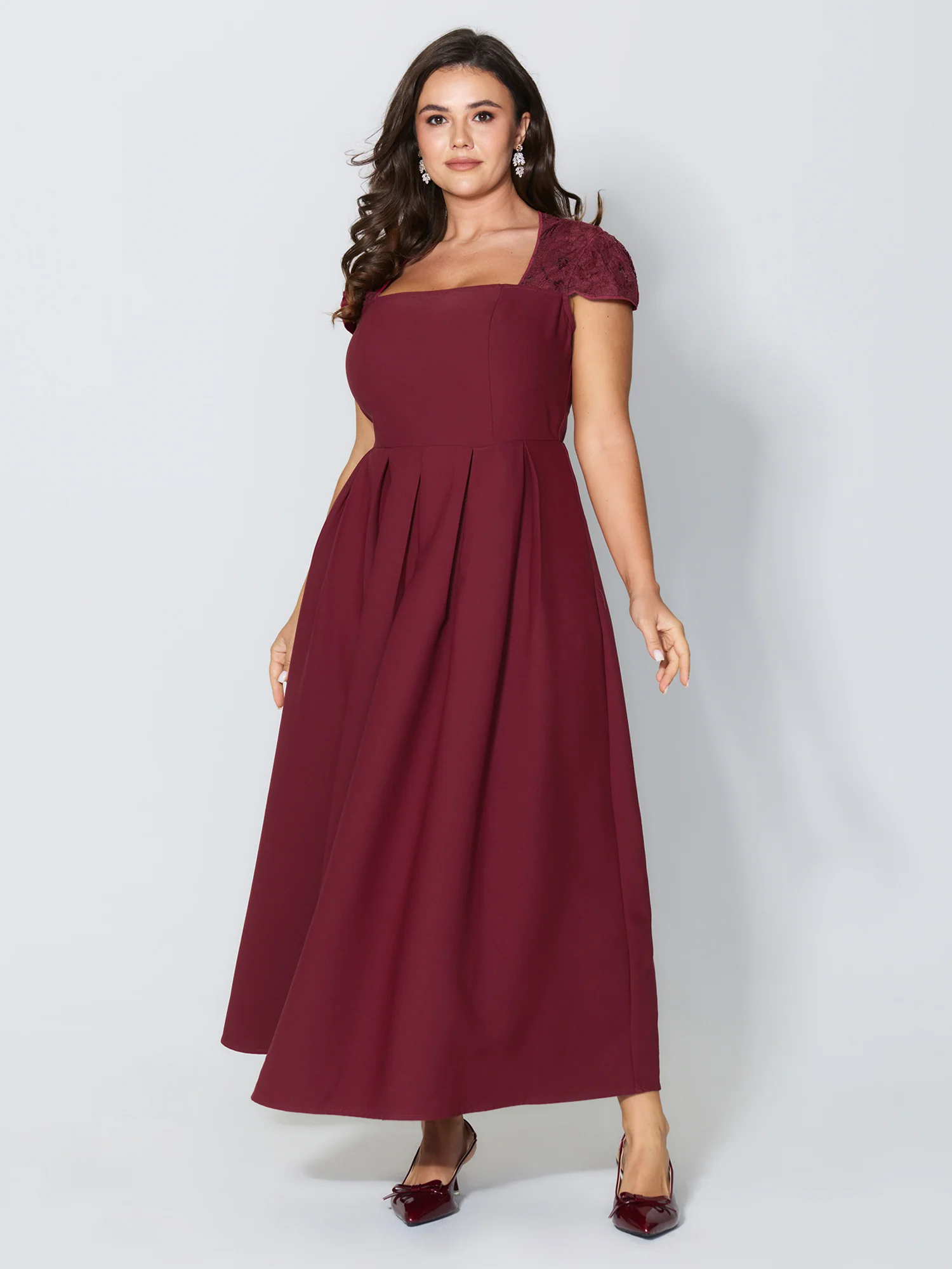 Lace Trim Sleeve Pleated Maxi Dress