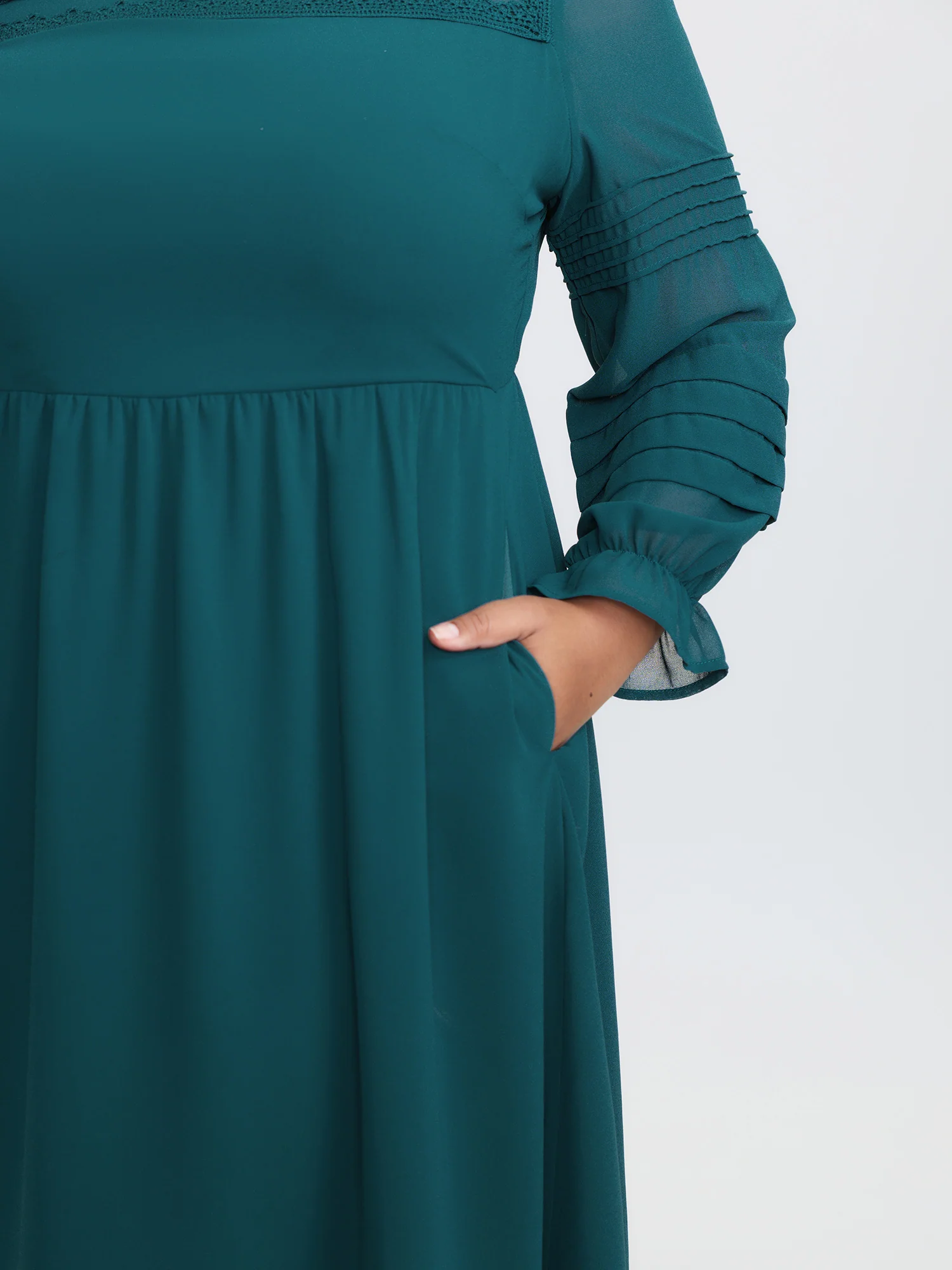 Lace Trim Stretchy Waist Pleated Midi Dress - Image 4