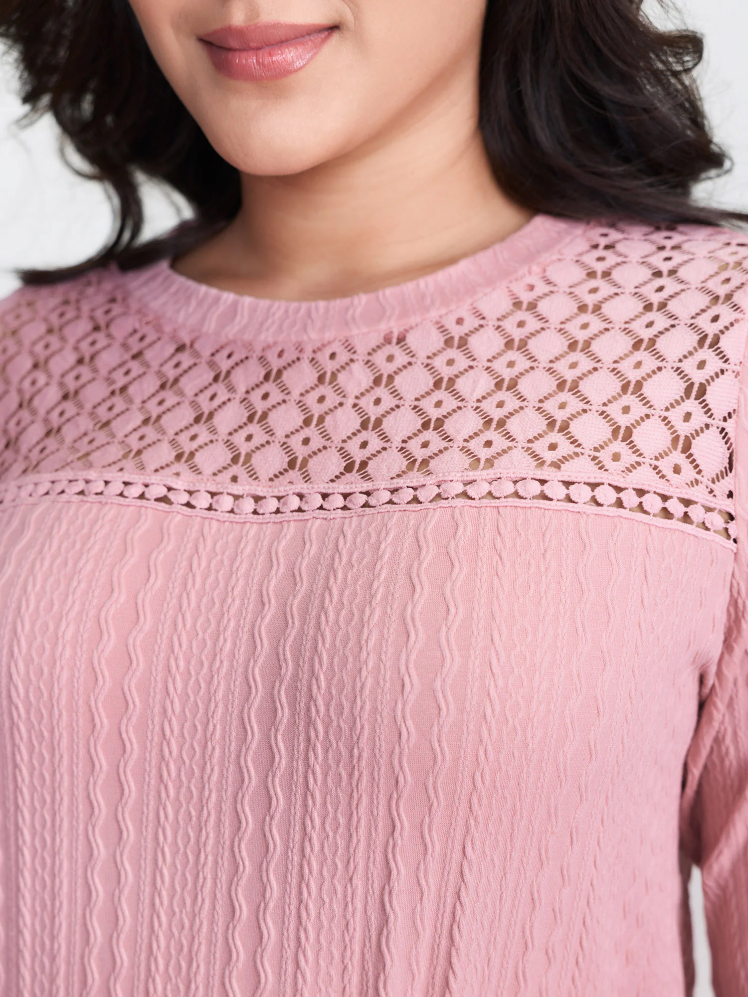 Lace Trim Textured Cut-Out T-Shirt - Image 3