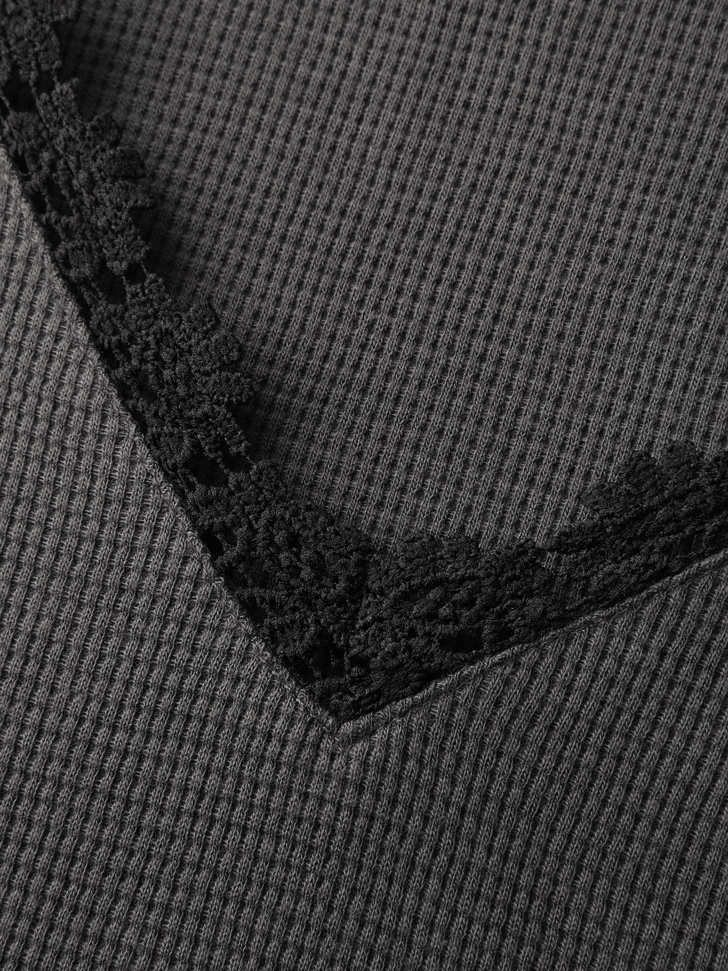 Lace Trim Textured V-Neck T-Shirt - Image 6