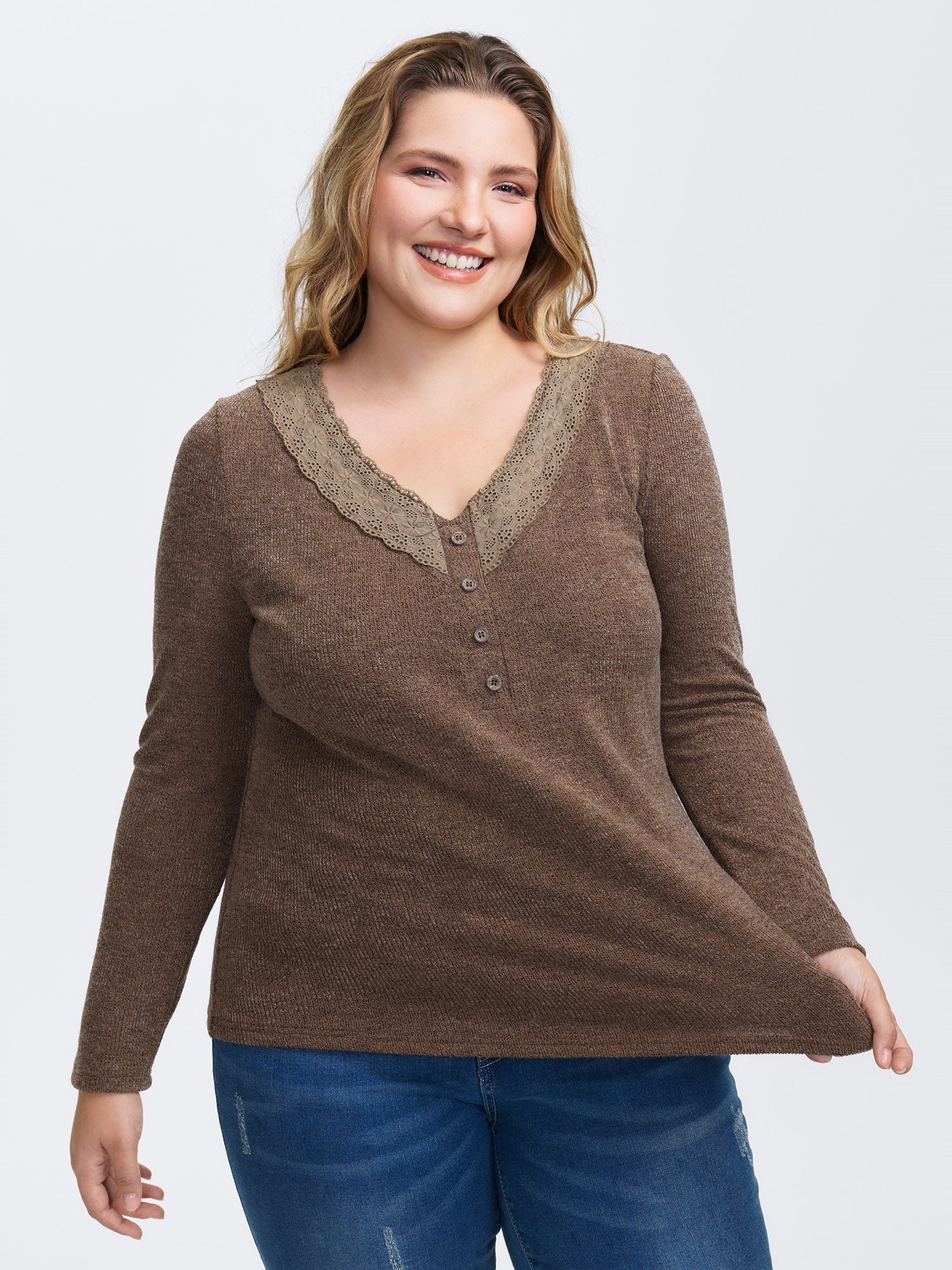 Lace Trim V-Neck Stretchy T-Shirt - Image 3