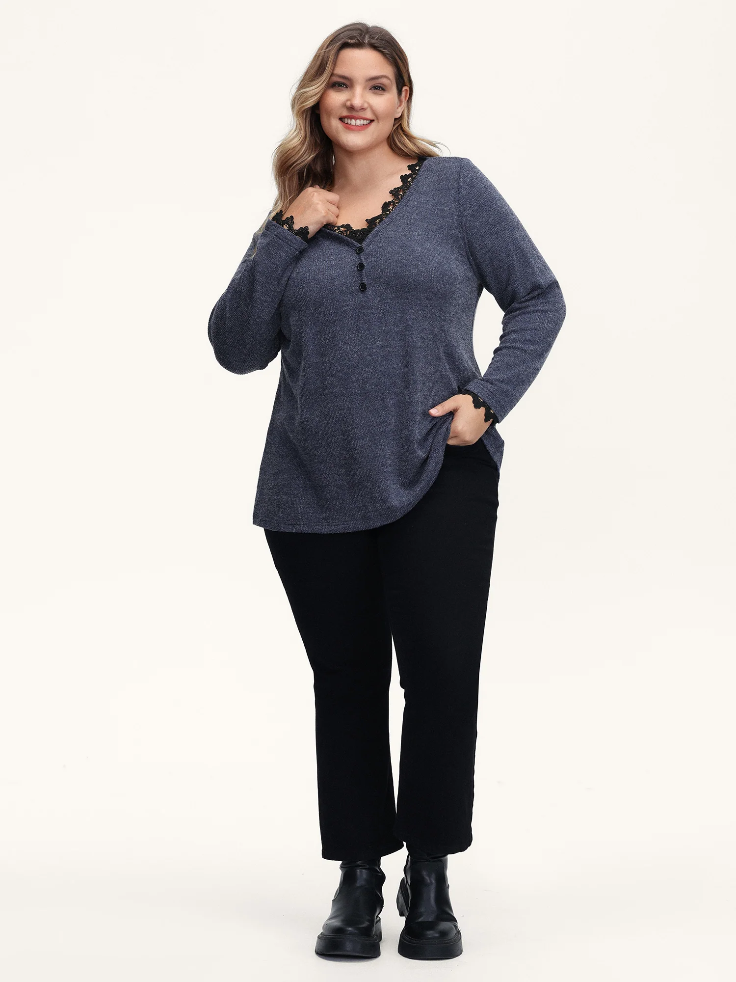 Lace V-Neckline Solid T-Shirt - Image 3