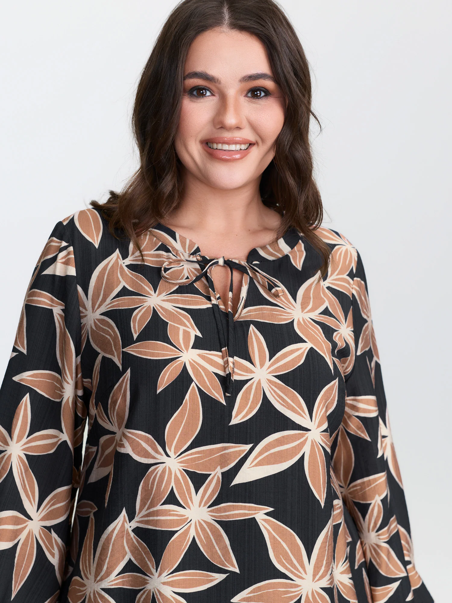 Large Floral Print Notched Collar Blouse - Image 2