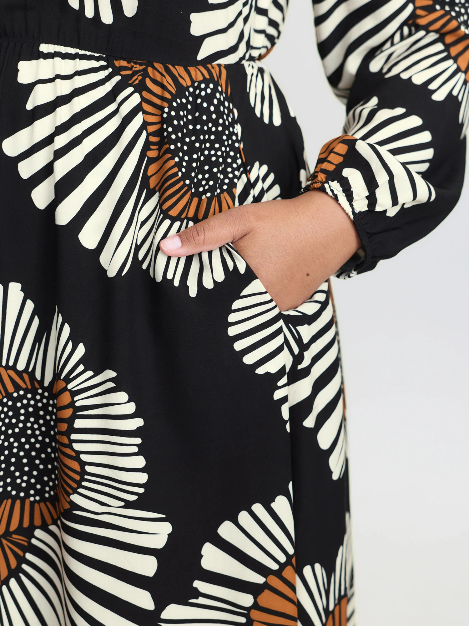 Large Floral Print Notched Collar Midi Dress - Image 3