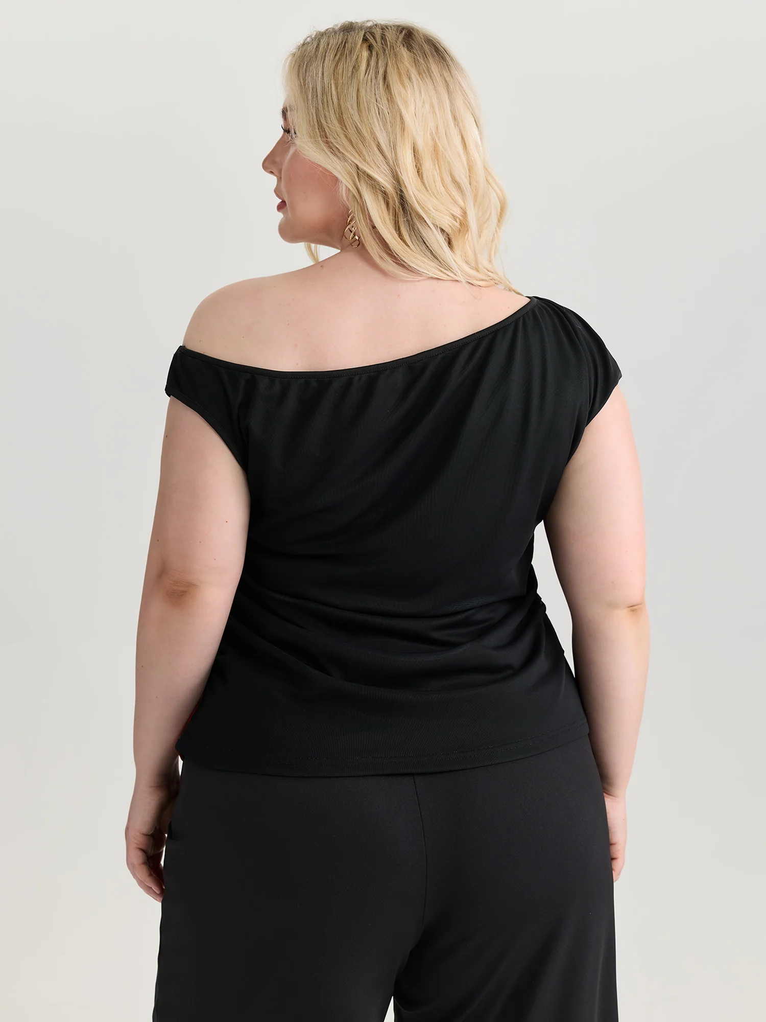 Large Floral Print One-Shoulder Knit Top - Image 4