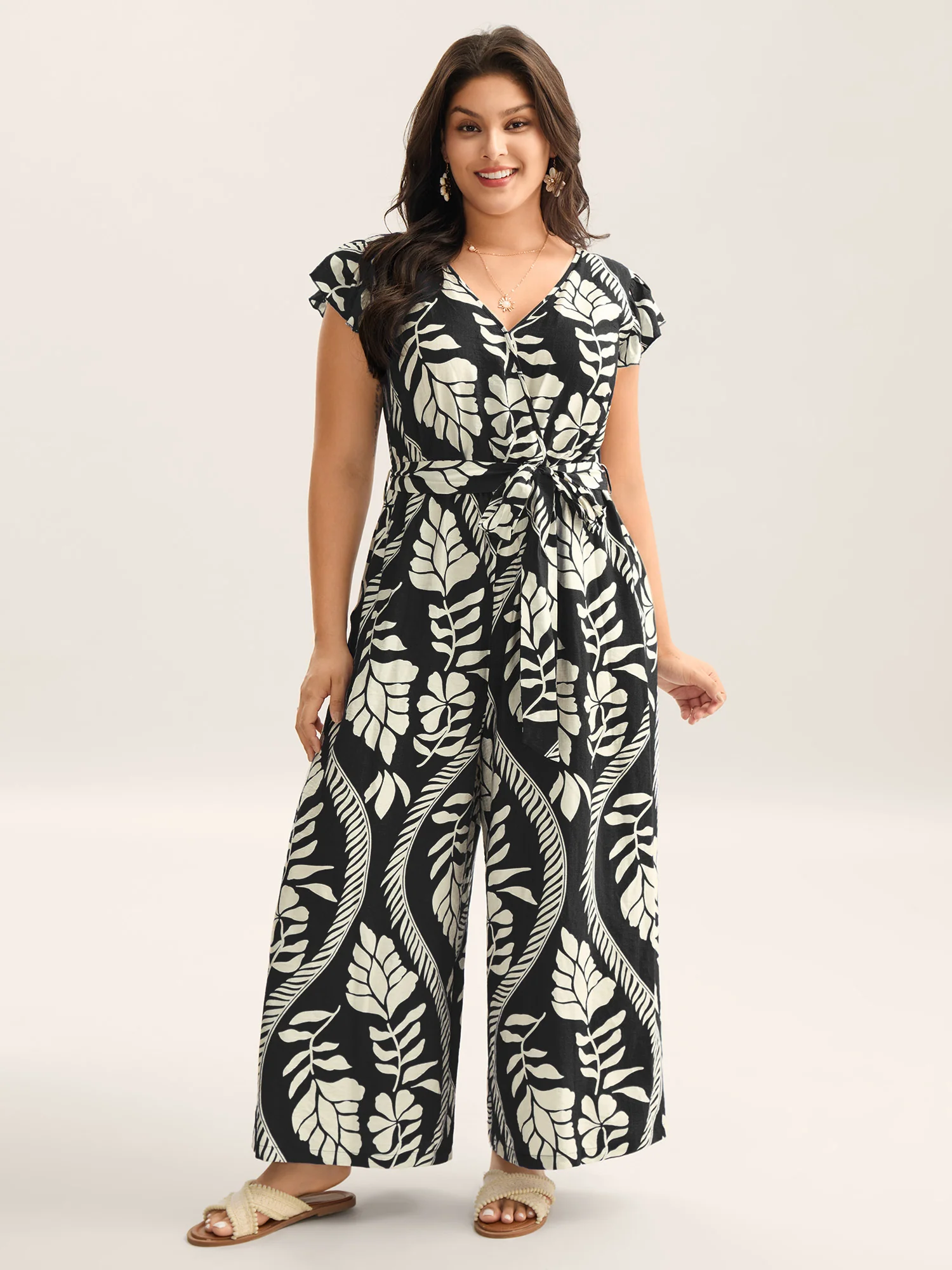 Large Floral Print Pockets Jumpsuit - Image 13