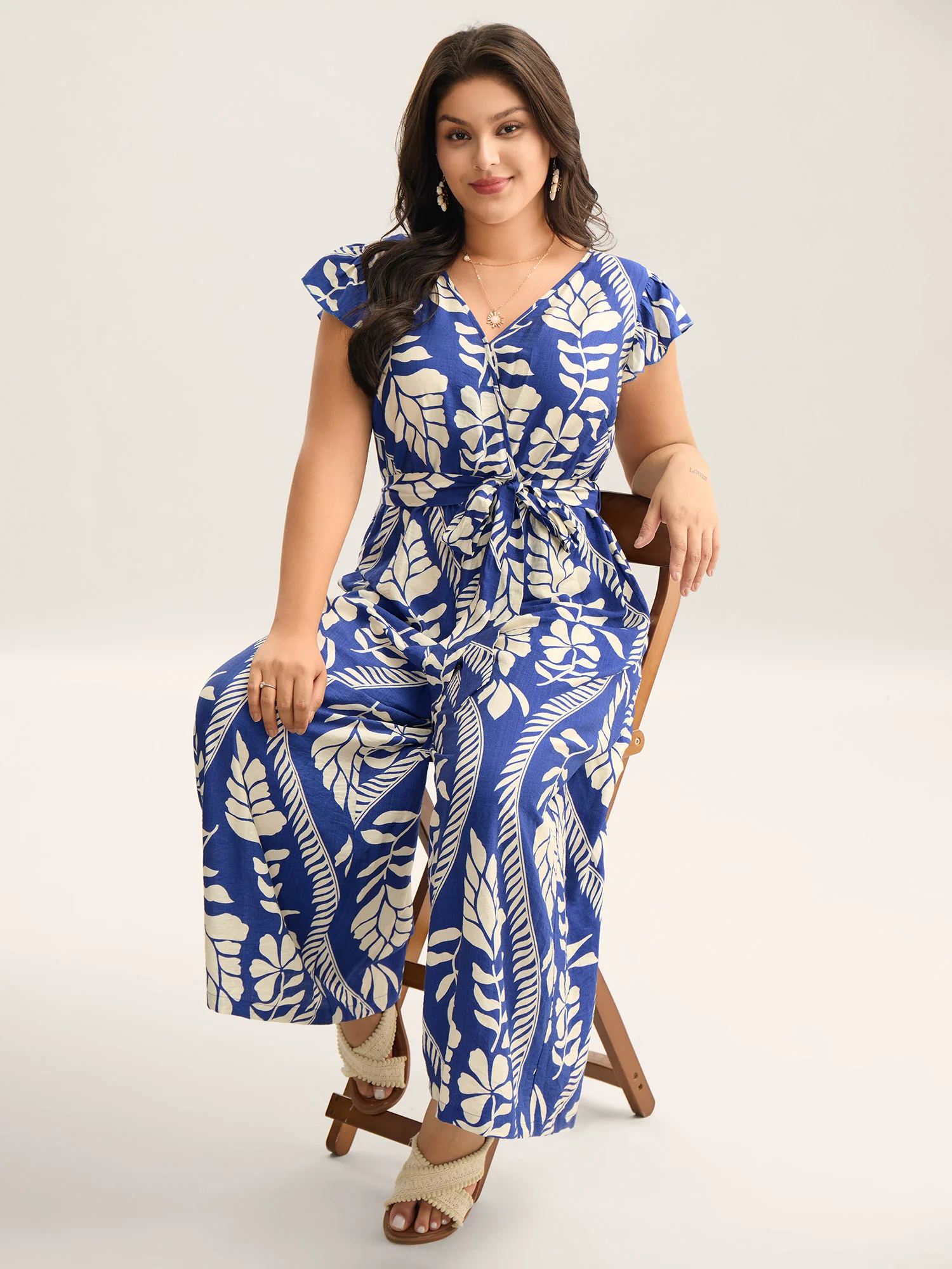 Large Floral Print Pockets Jumpsuit - Image 3