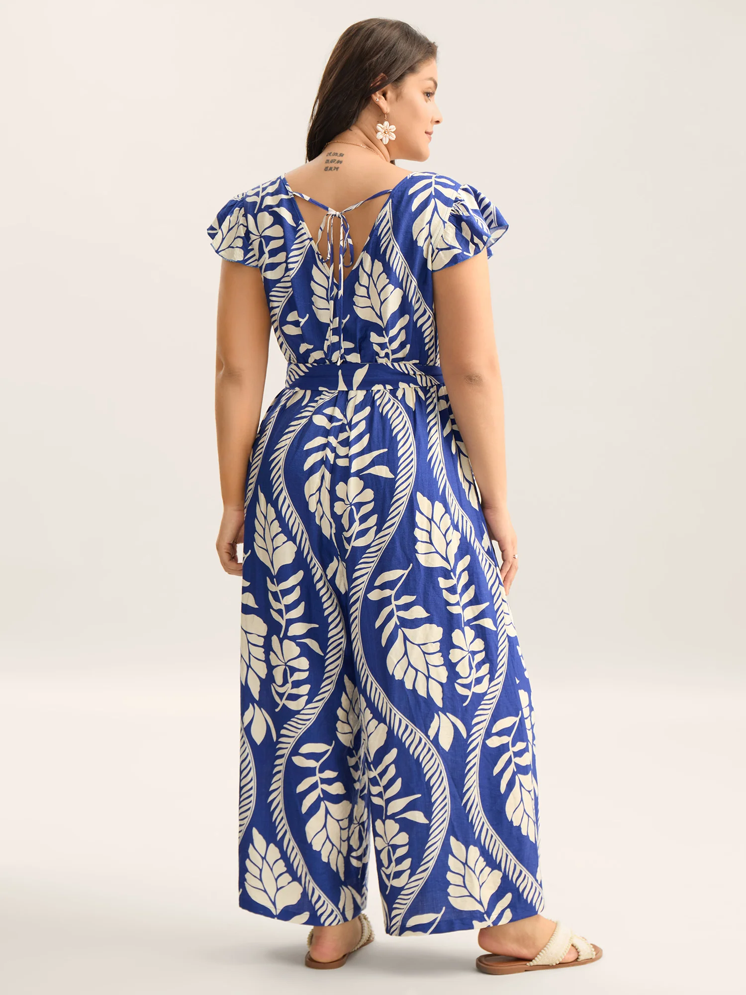 Large Floral Print Pockets Jumpsuit - Image 4