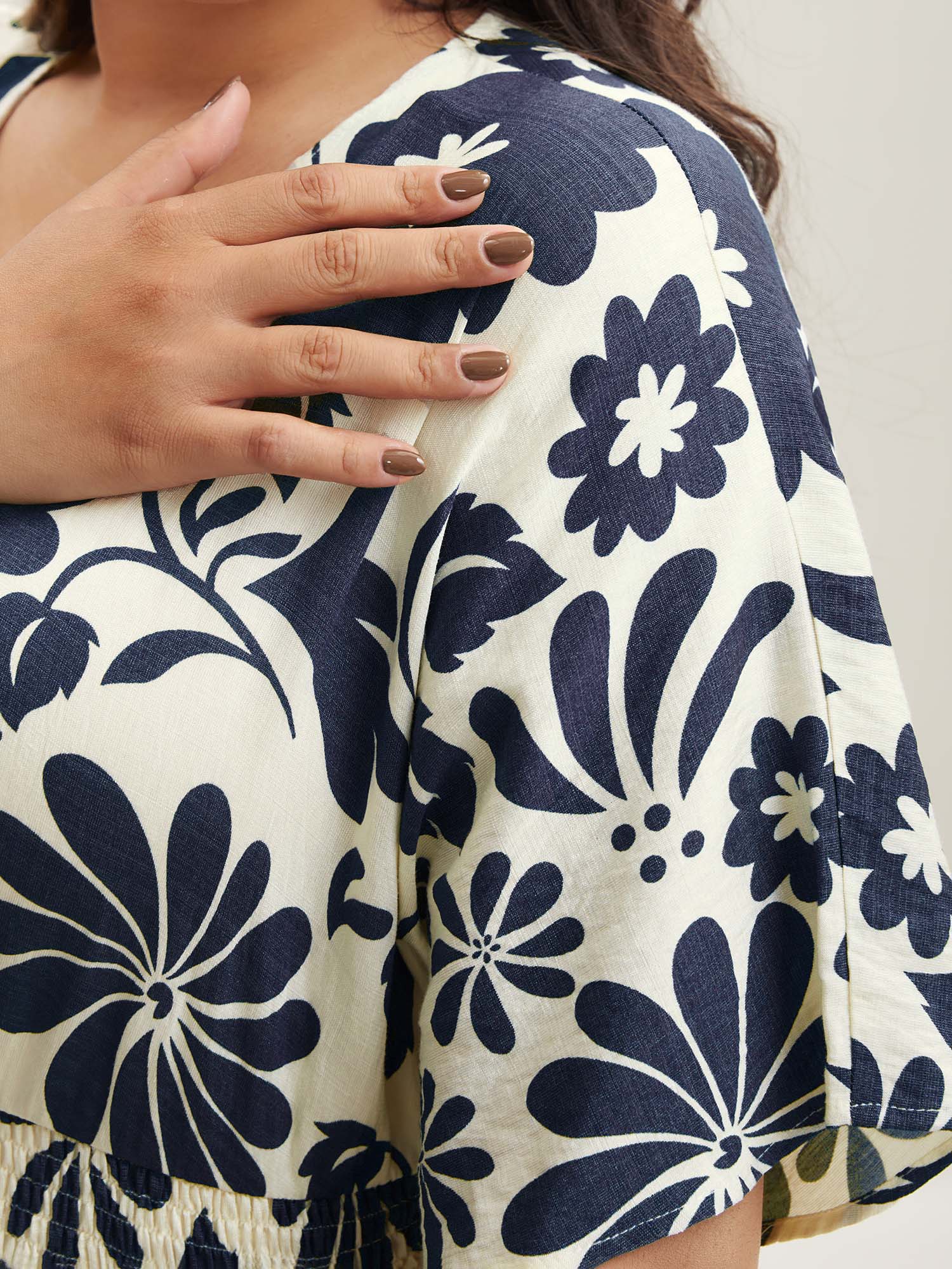 Large Floral Print Pockets Midi Dress - Image 10