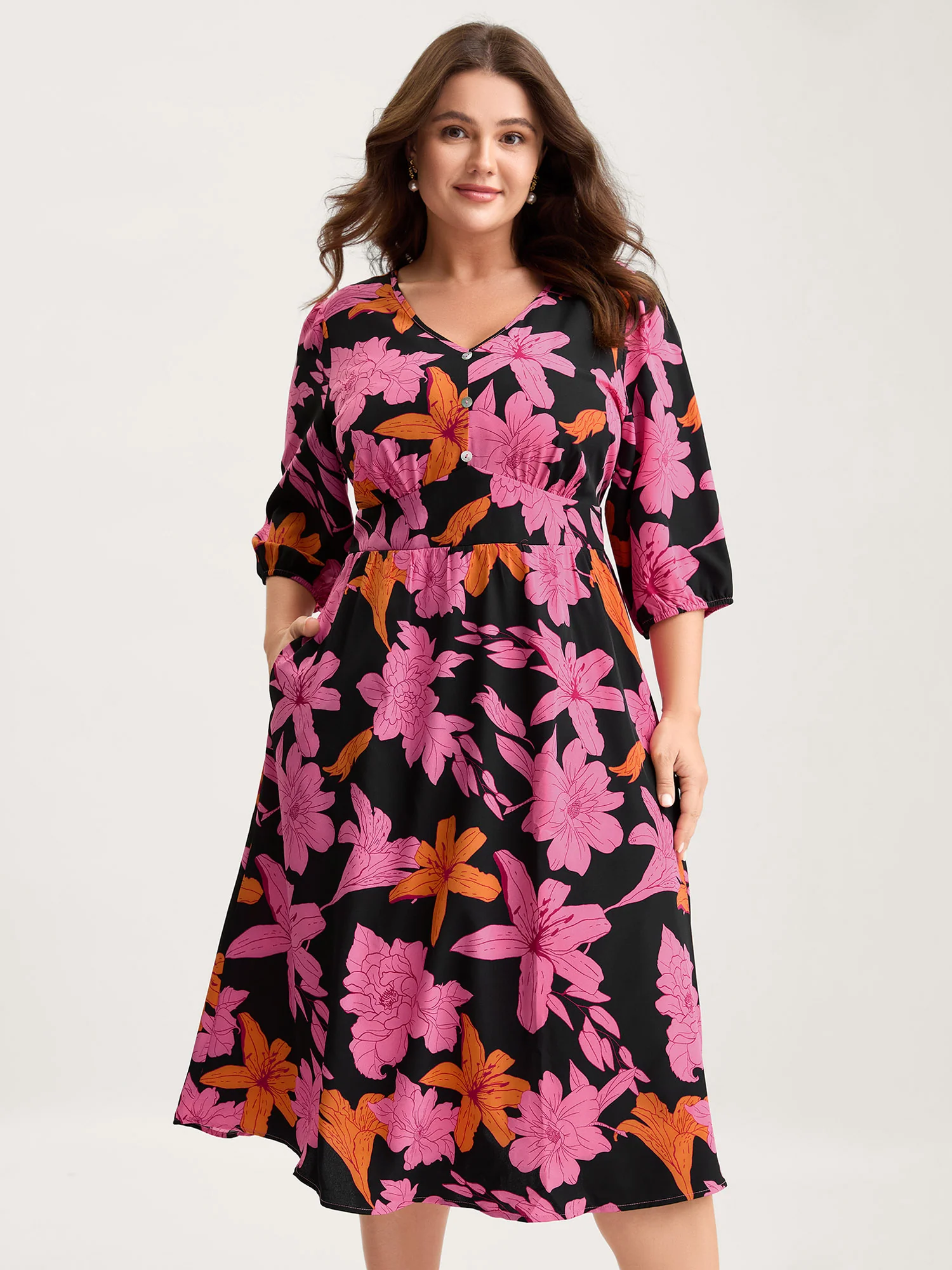 Large Floral Print Shirred Pockets Midi Dress - Image 2
