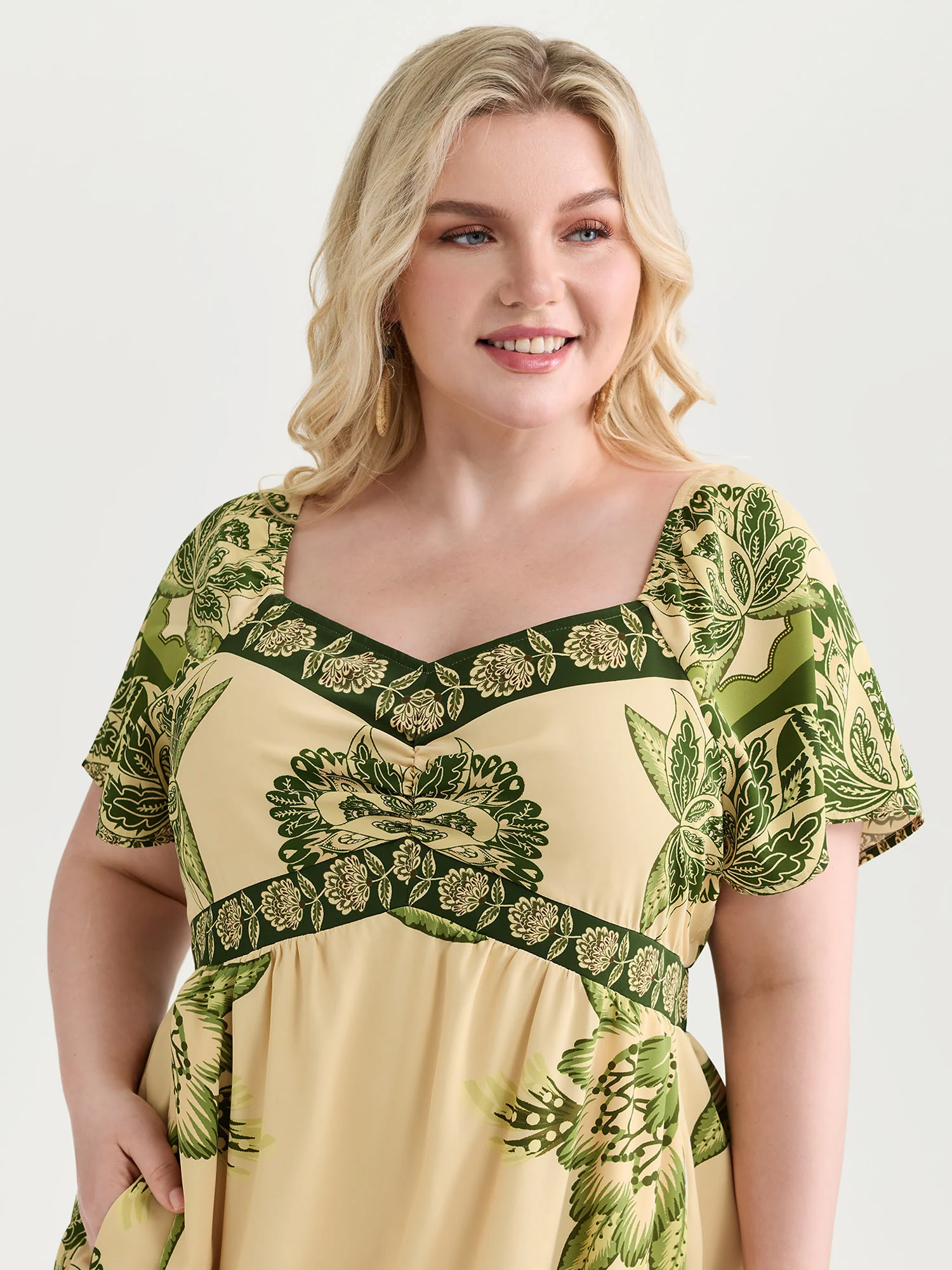 Large Floral Print Sweetheart Neckline Mini Dress - Image 2