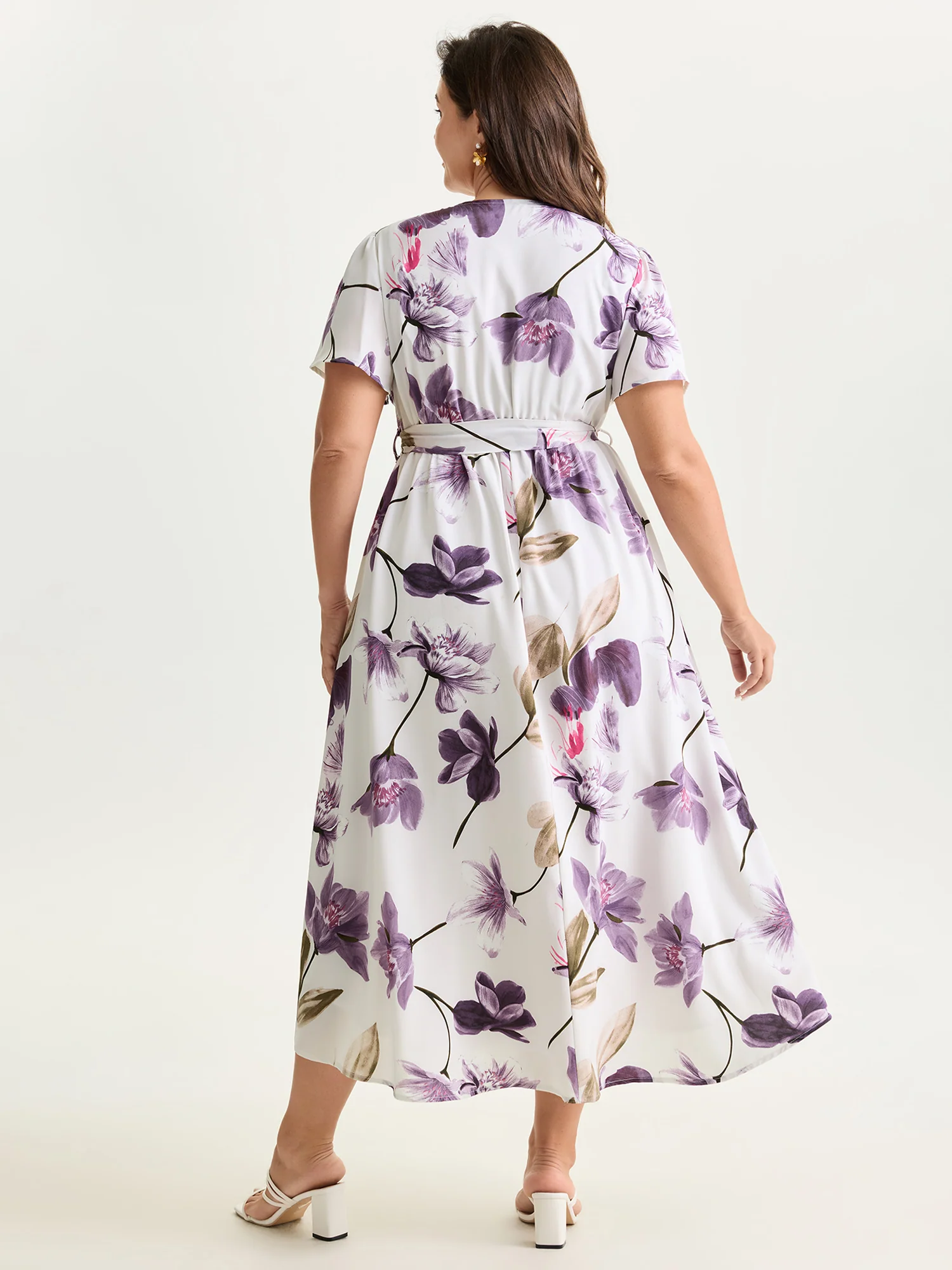 Large Floral Print Waist-Defining Midi Dress - Image 4