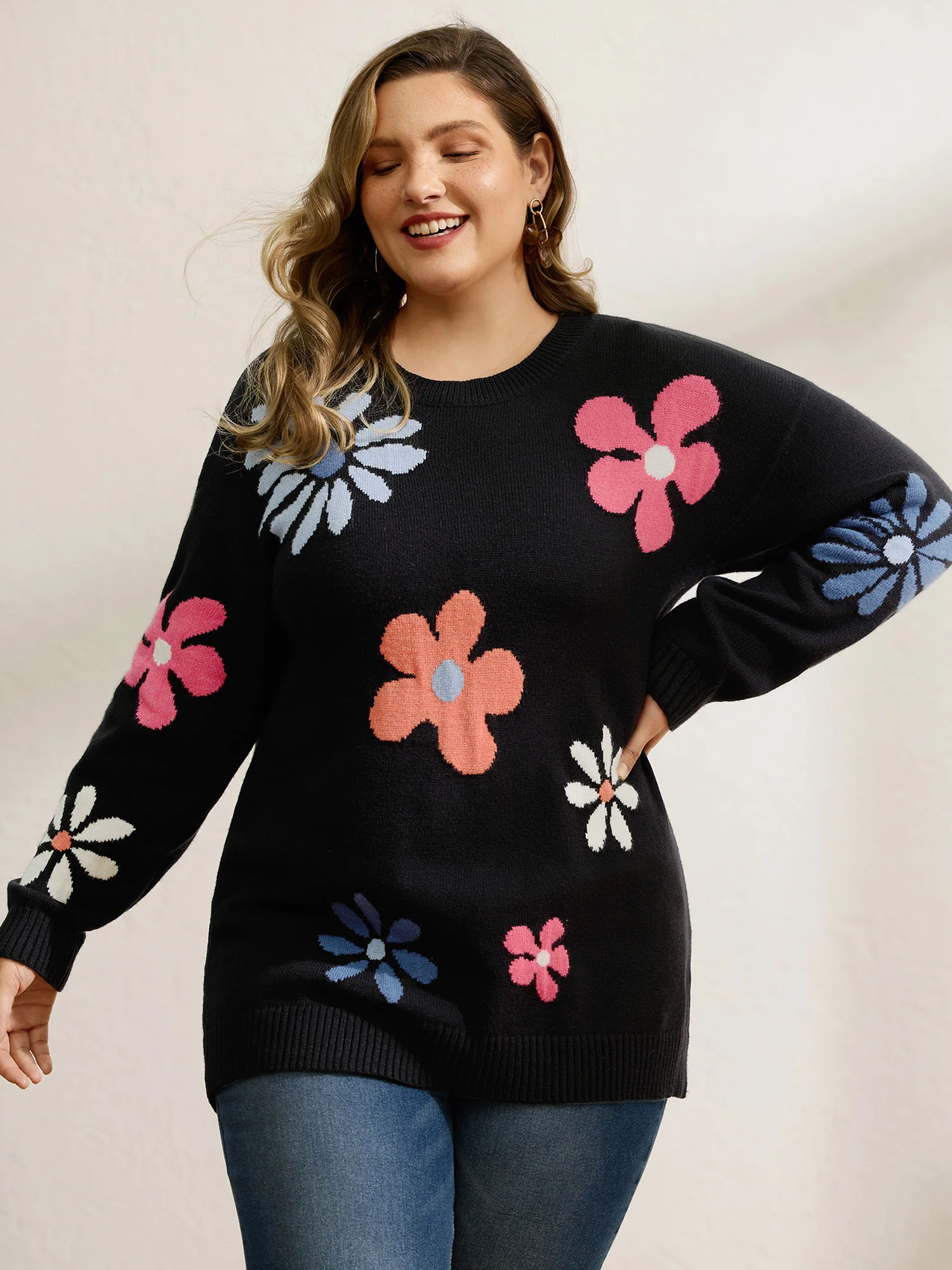 Supersoft Large Flower Jacquard Pattern Pullover - Image 2