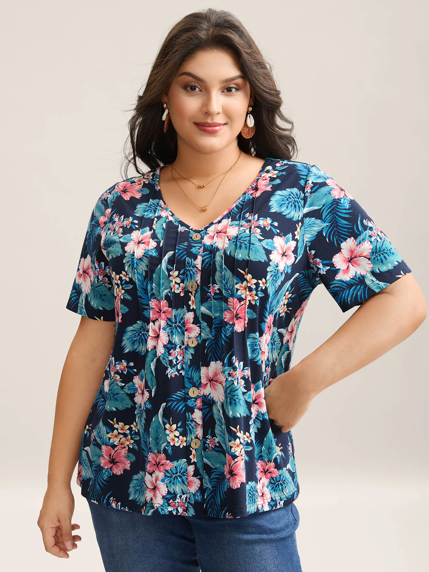 Large Flower Print Toothpick Pleat T-Shirt - Image 2