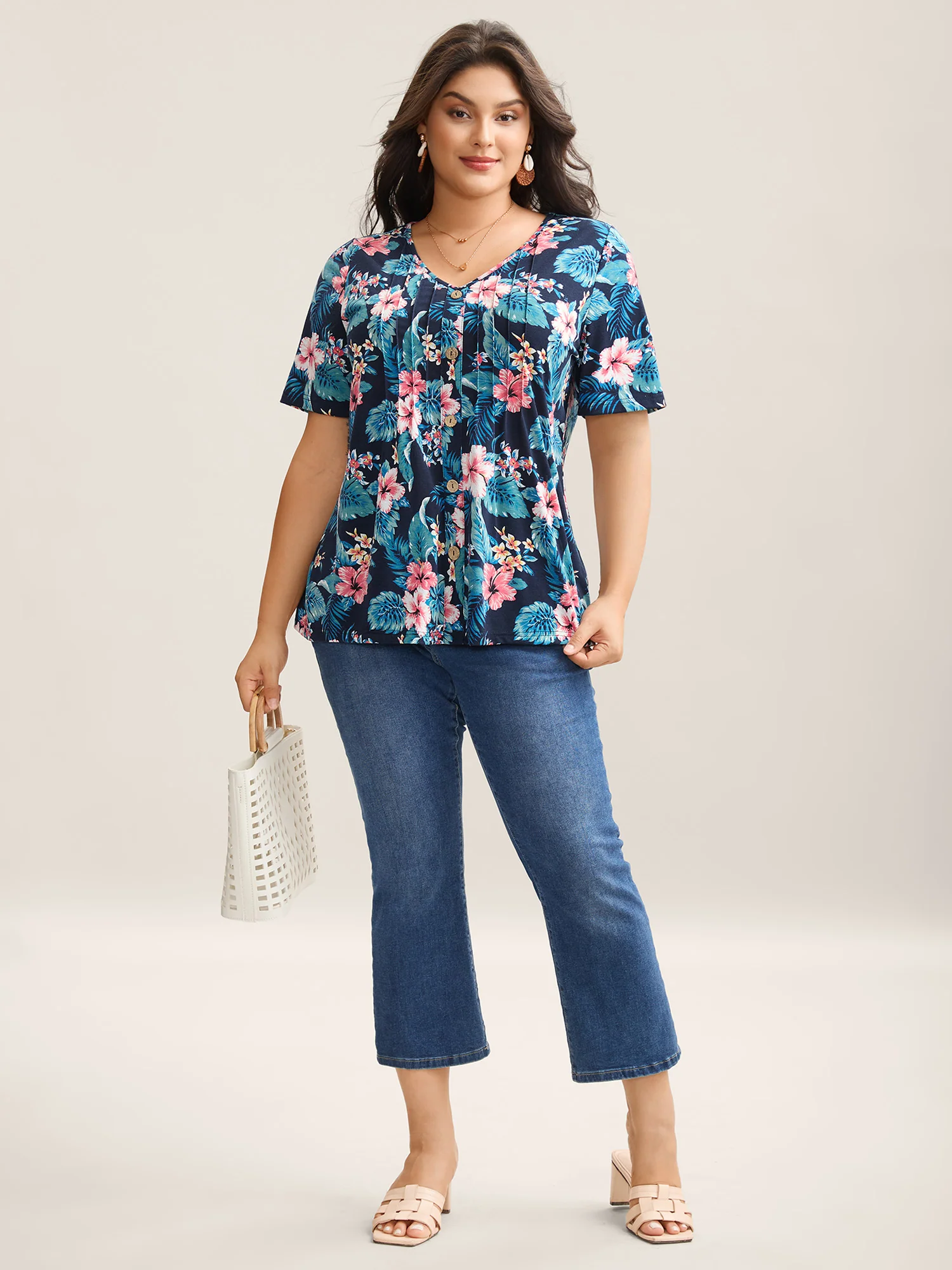 Large Flower Print Toothpick Pleat T-Shirt - Image 3