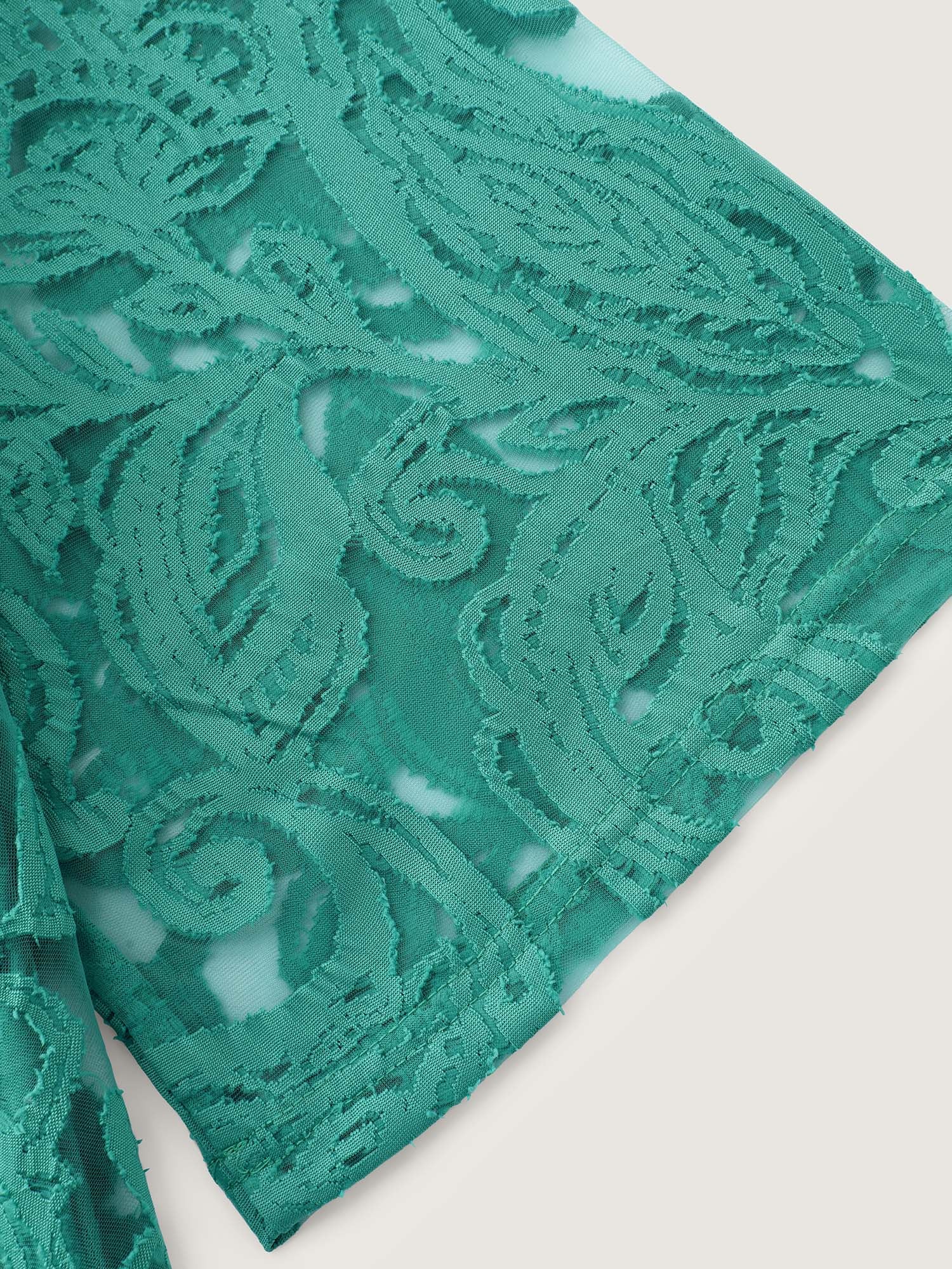Laser Cut Floral Textured Tassel Detail Kimono - Image 6