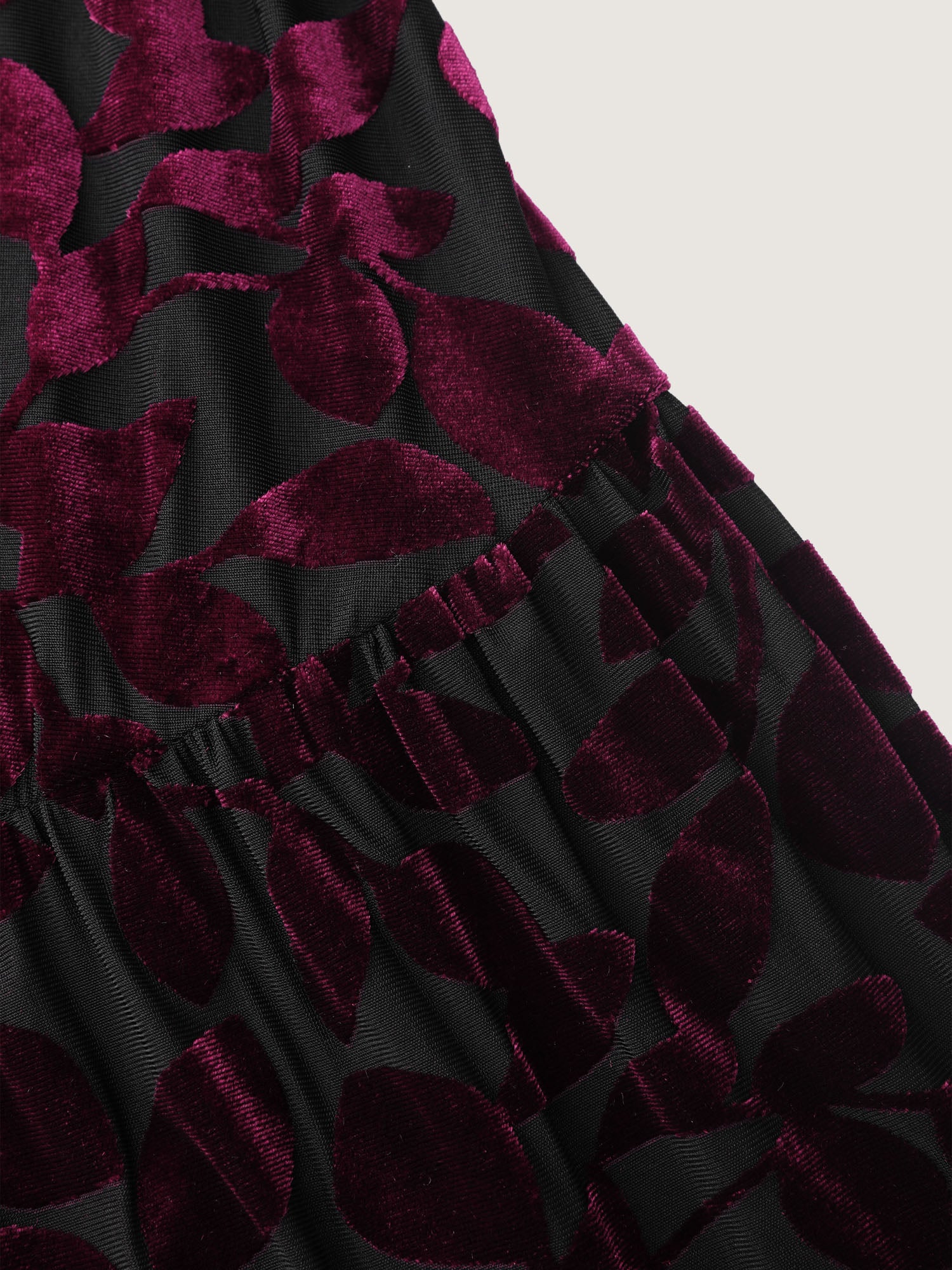 Laser-Cut Velvet Pleated Maxi Skirt - Image 7