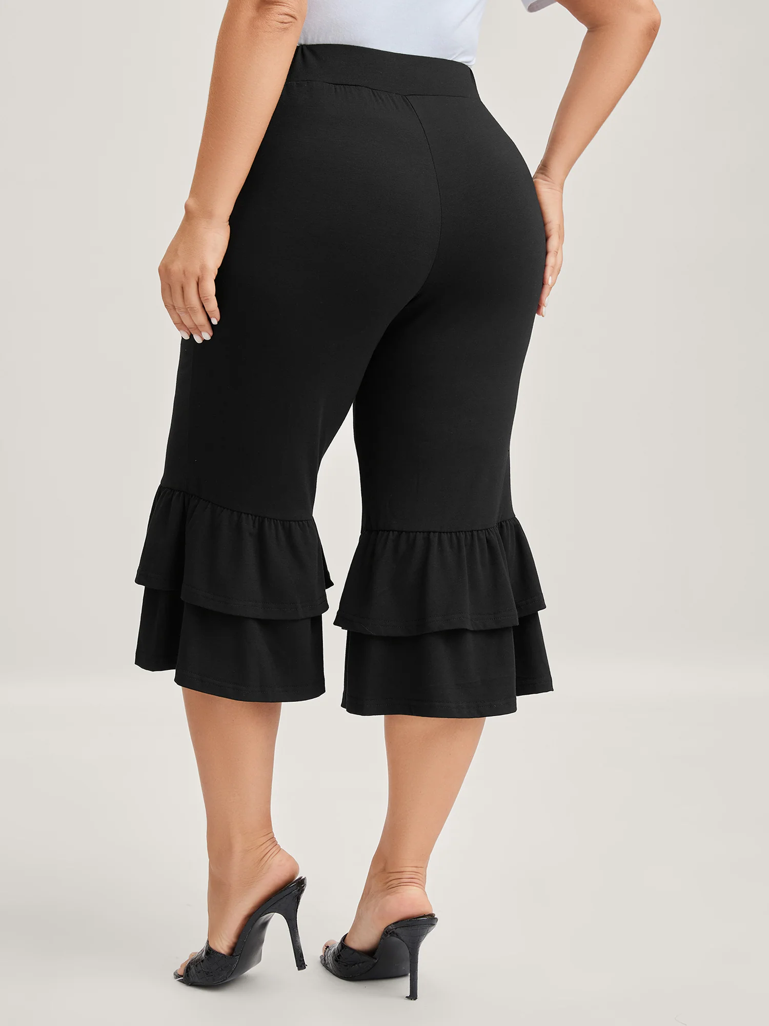 Layered Ruffled Flare Hem Capri Pants - Image 5