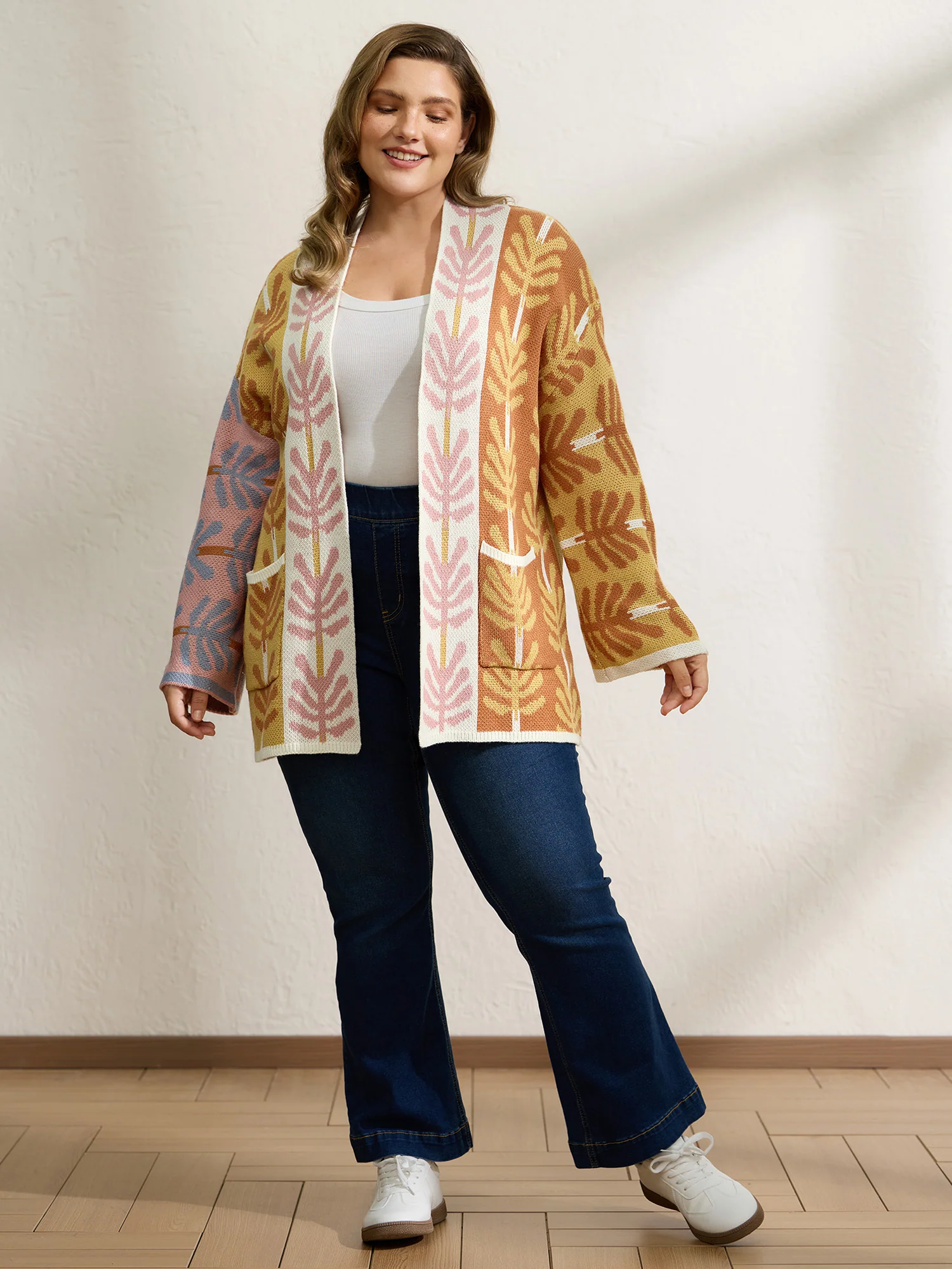 Leaf Jacquard Print Contrast Knit Cardigan - Image 3